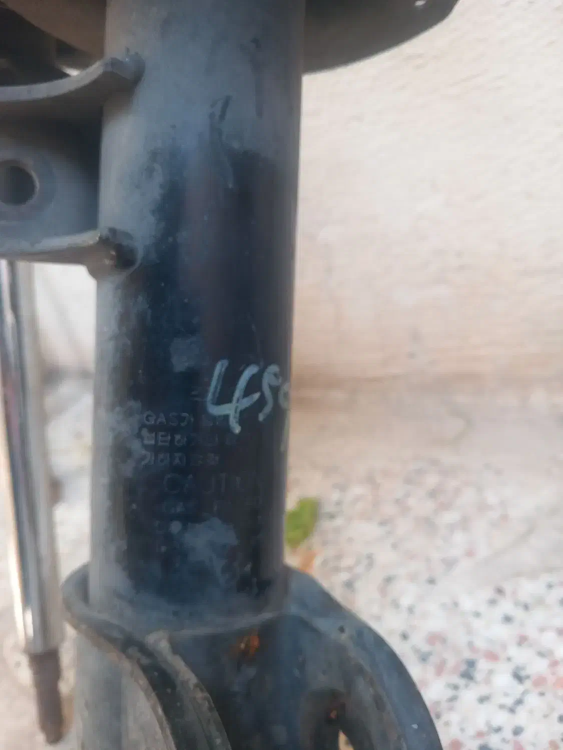 کمک فنر سانتافه|قطعات یدکی و لوازم جانبی|تهران, شهرک ولیعصر شمالی|دیوار