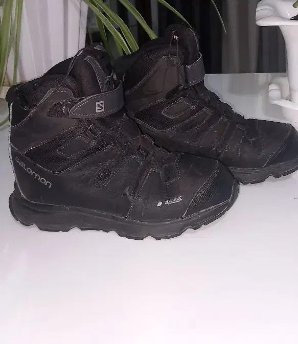 نیم بوت سالومون ویک جفت کفش اسنیکرمارک فیلیپ اصل|کیف، کفش، کمربند|فردیس, شهرک شهید حسینی|دیوار