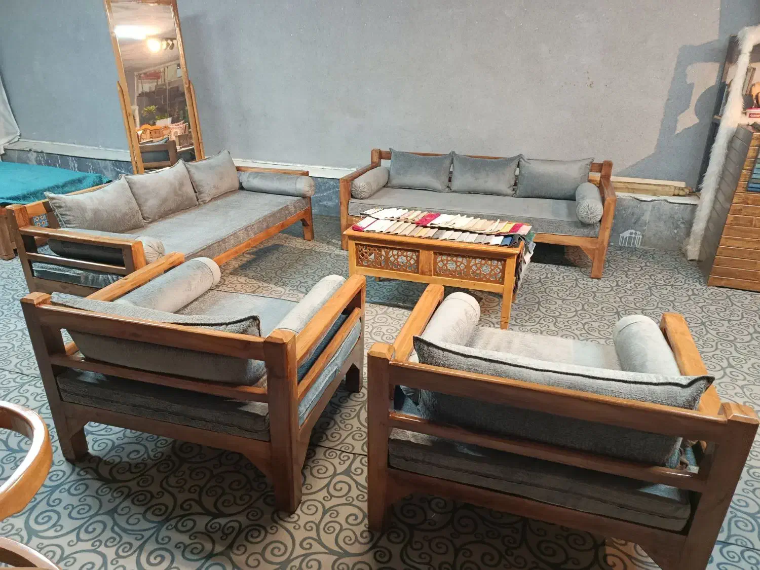 مبل پینترستی تخت سنتی|مبلمان خانگی و میز عسلی|خمینیشهر, |دیوار