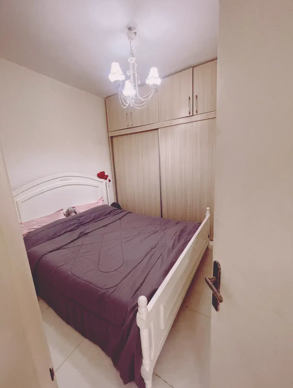 سرویس خواب در حد|تخت و سرویس خواب|قدس, شهر‌قدس|دیوار