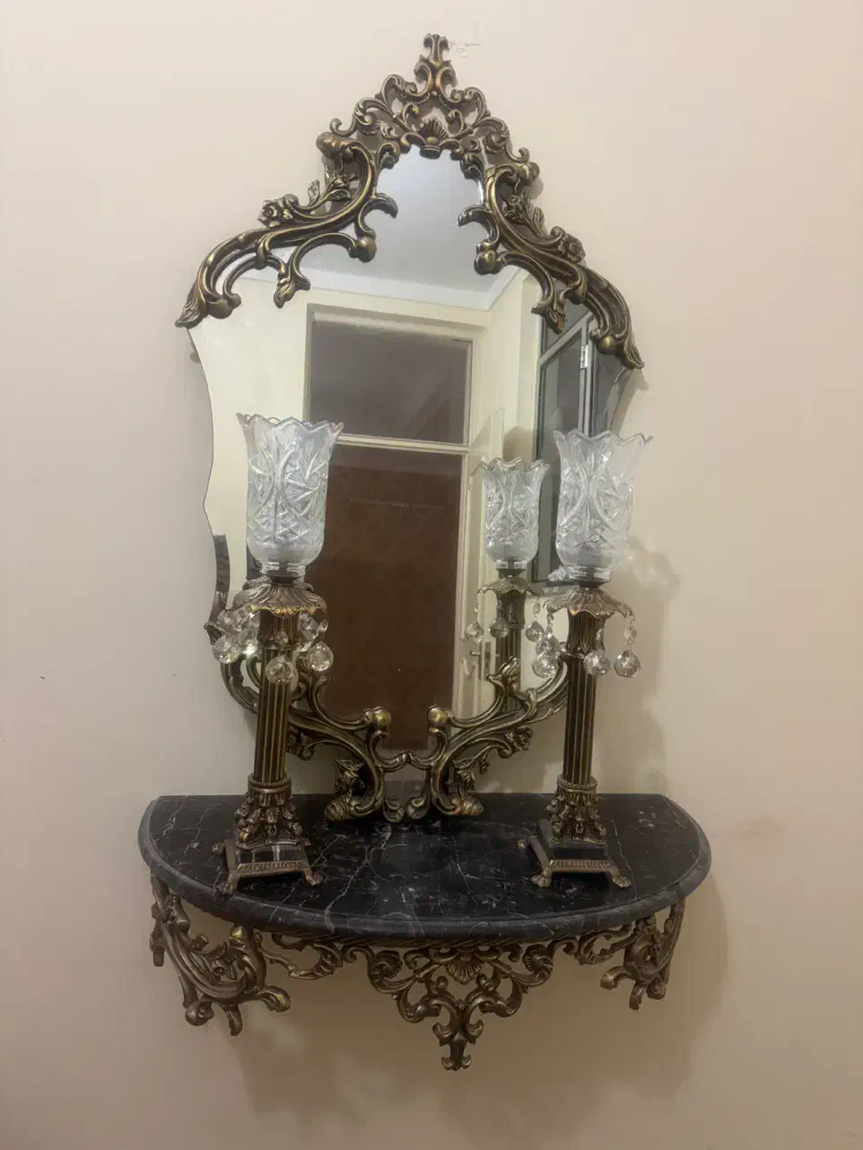 اینه شمدان|آینه|زنجان, |دیوار