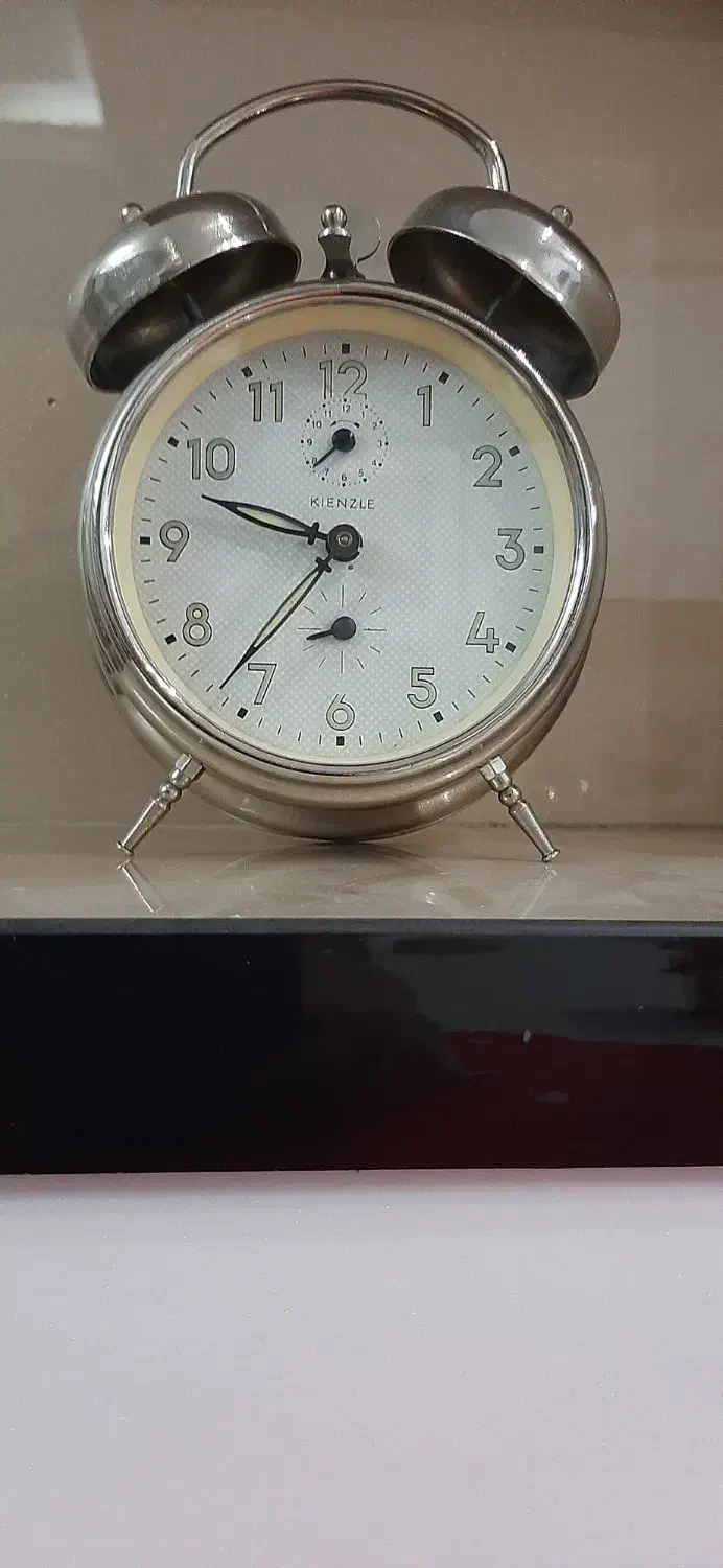 ساعت آلمانی رومیزی در حد نو|کلکسیون اشیاء عتیقه|تهران, باغ خزانه|دیوار