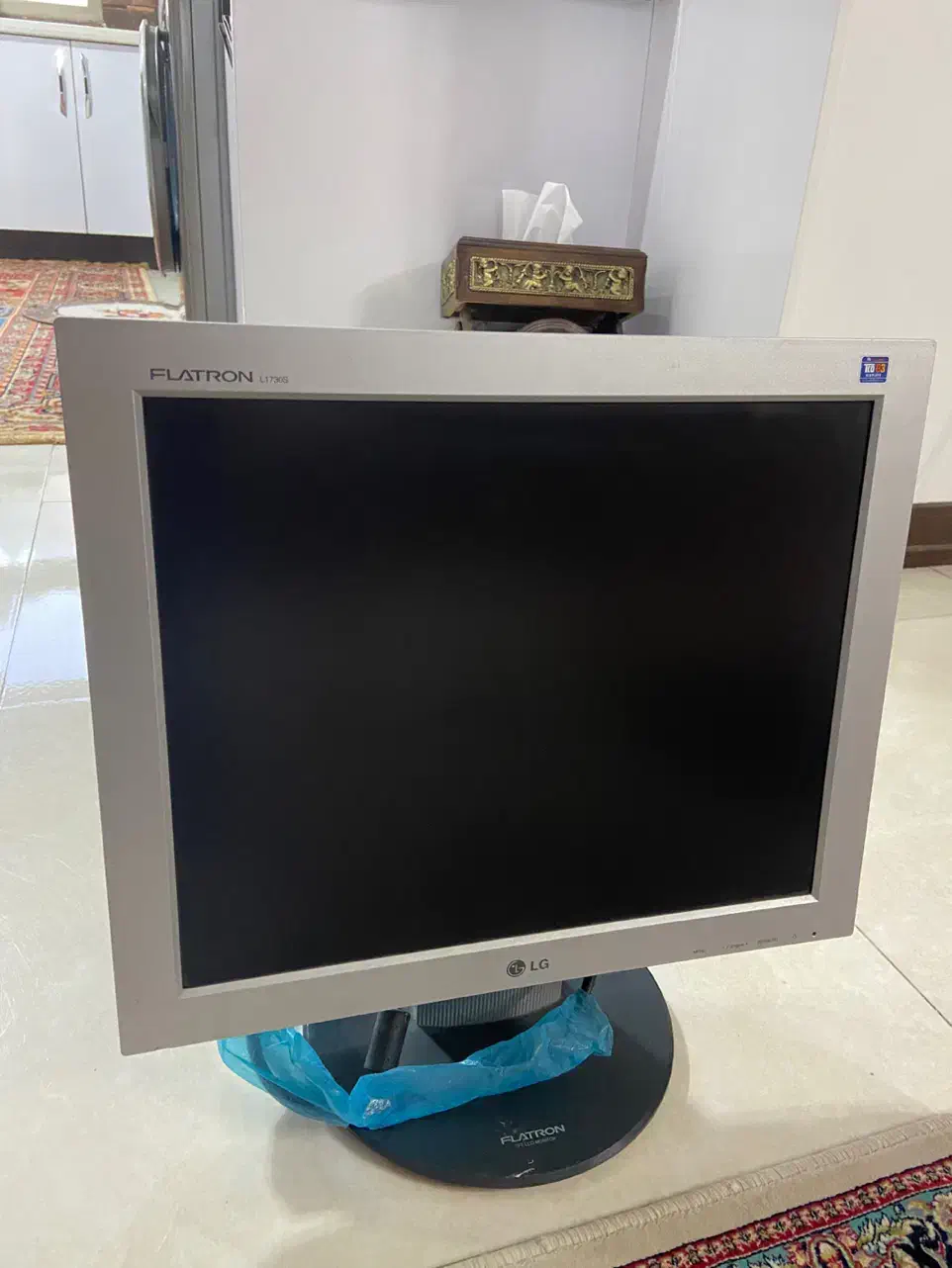 مانیتور ال جی ۱۷ اینچ|قطعات و لوازم جانبی رایانه|اصفهان, سروستان|دیوار