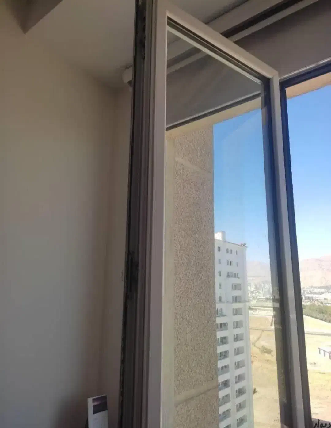 «تعمیرات تخصصی درب و پنجره upvc»|خدمات پیشه و مهارت|قم, شهرک قدس|دیوار