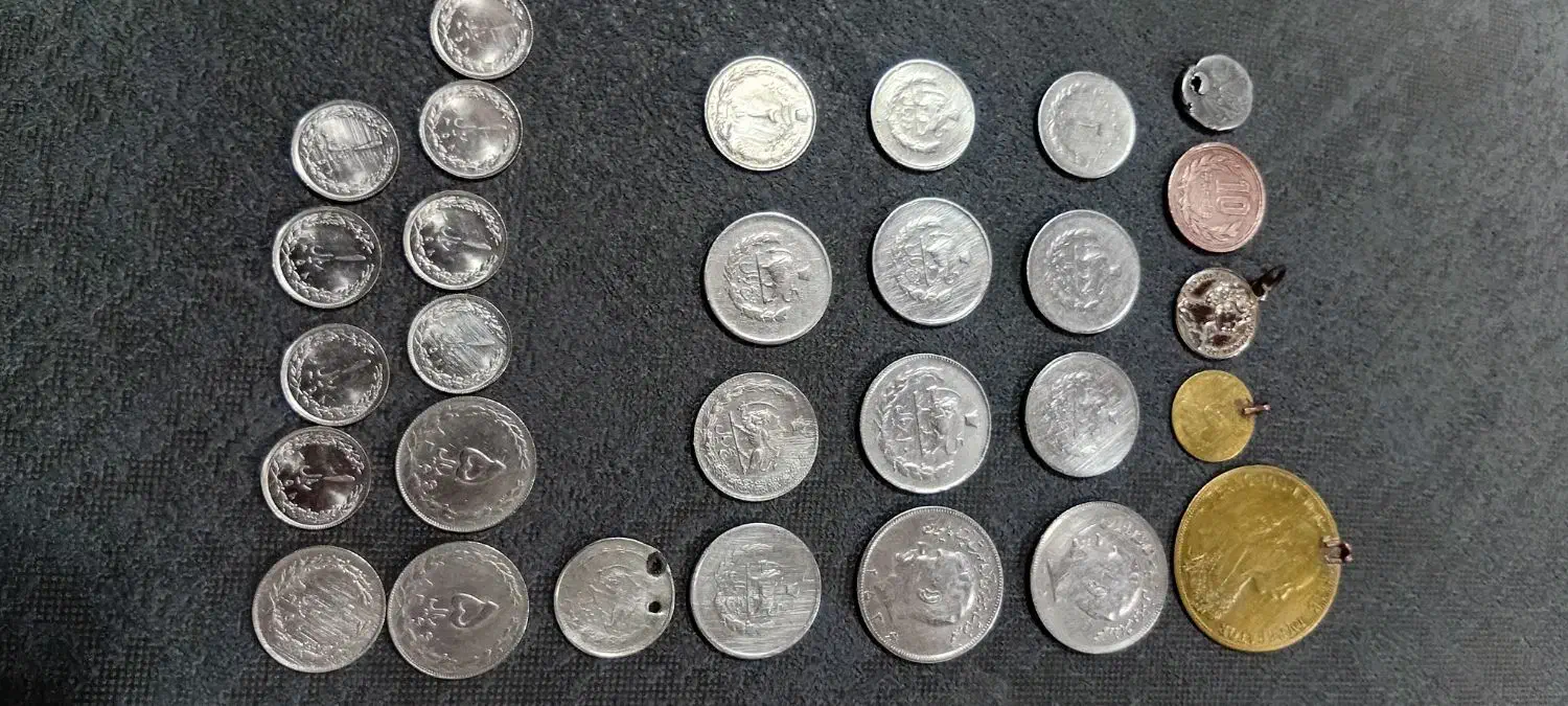 سکه قدیمی عتیقه|کلکسیون اشیاء عتیقه|رودسر, |دیوار