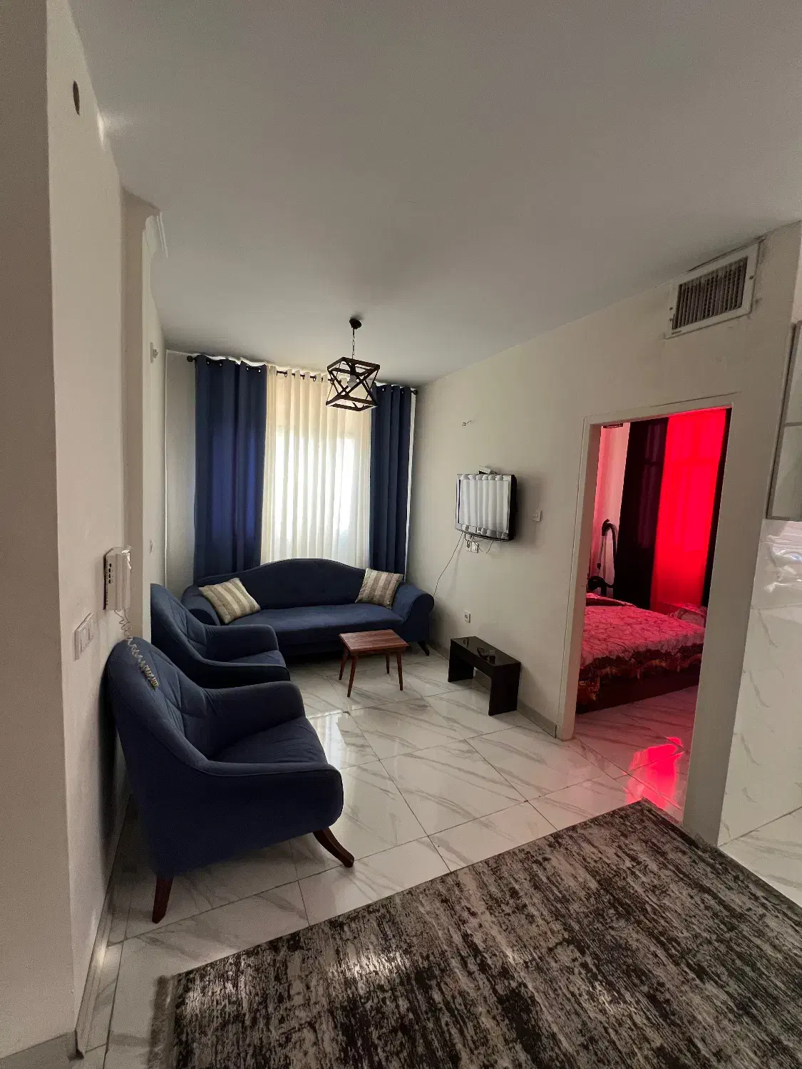 سوییت اپارتمان مبله شیک|اجارهٔ کوتاه‌مدت آپارتمان و سوئیت|تهران, ارم|دیوار