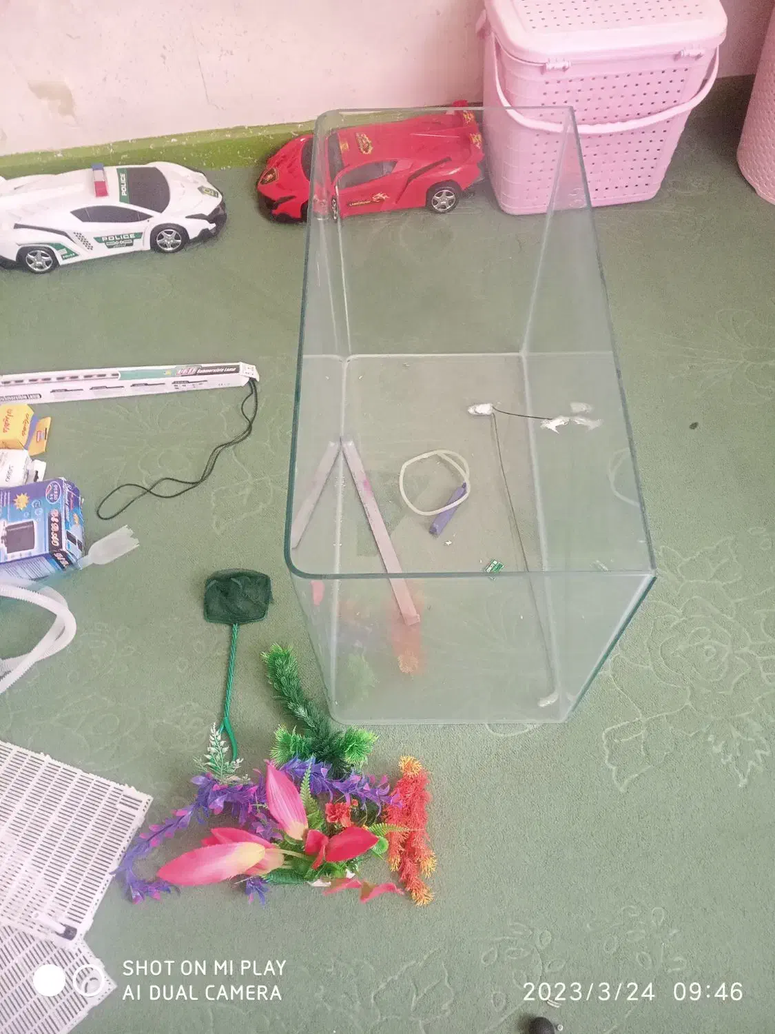 آکواریوم با کلیه تجهیزات در حد نو|ماهی|شیراز, گلدشت معالیآباد|دیوار