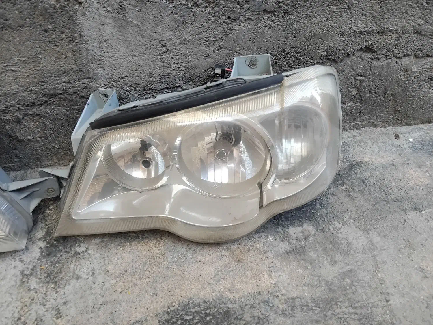 چراغ جلو 111و ۱۳۲ چراغ خطر عقب 111|قطعات یدکی و لوازم جانبی|علی‌آباد کتول, |دیوار