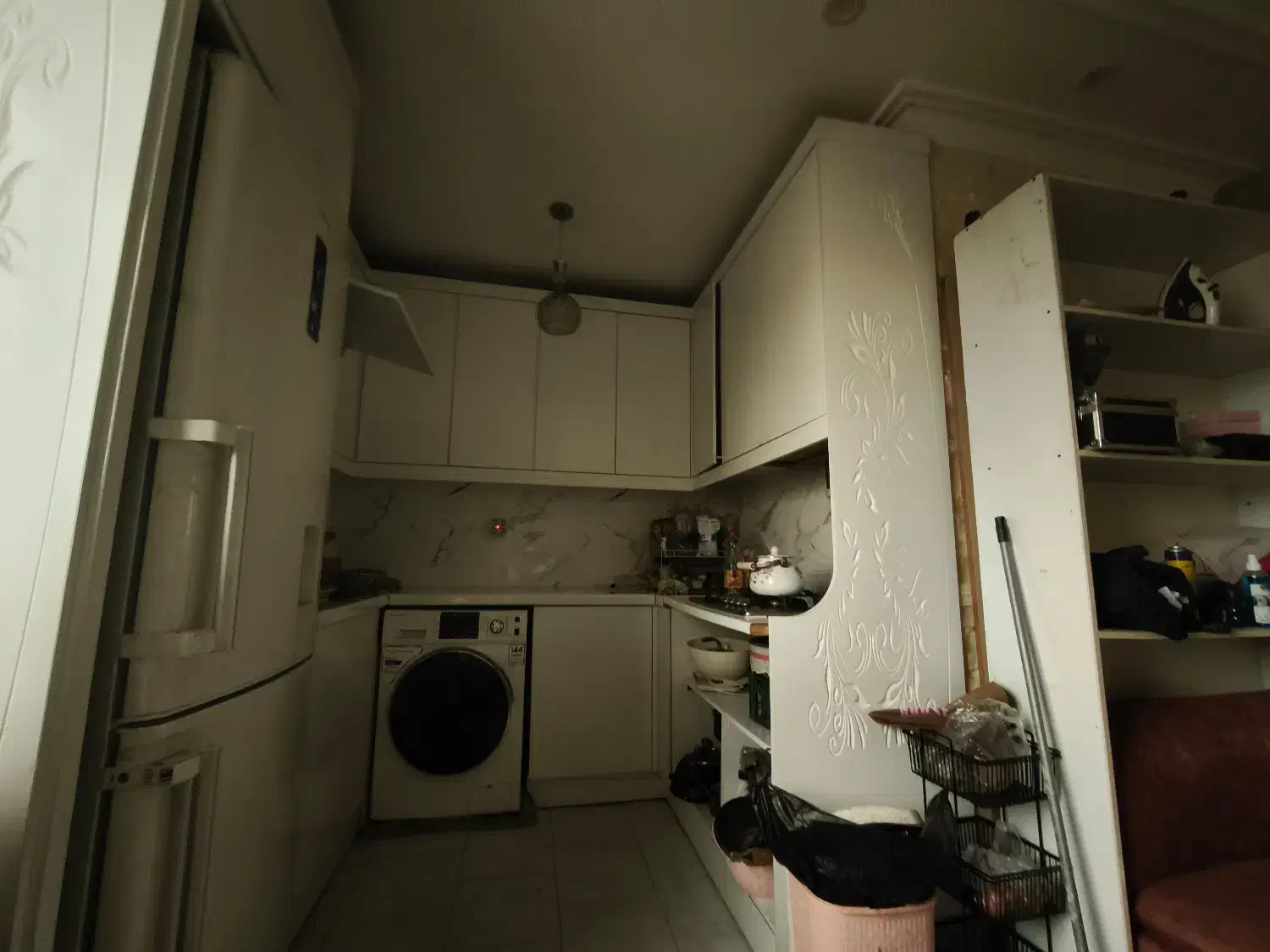 همخانه موجه و شاغل|اجارهٔ آپارتمان|شیراز, لشکری‎|دیوار