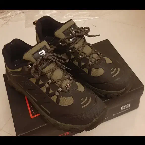 کفش طبیعت گردی برند Dark Seer|کفش و لباس بچه|تهران, دانشگاه شریف|دیوار