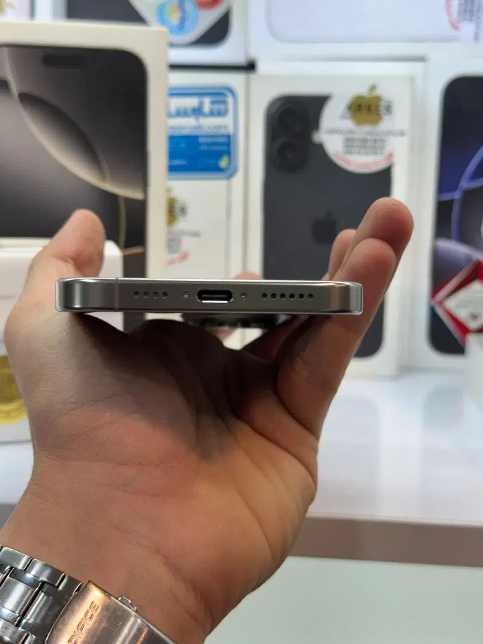 Iphone 16 pro max 256GB بدون ریجستر باتری 100|موبایل|کرج, گوهردشت|دیوار