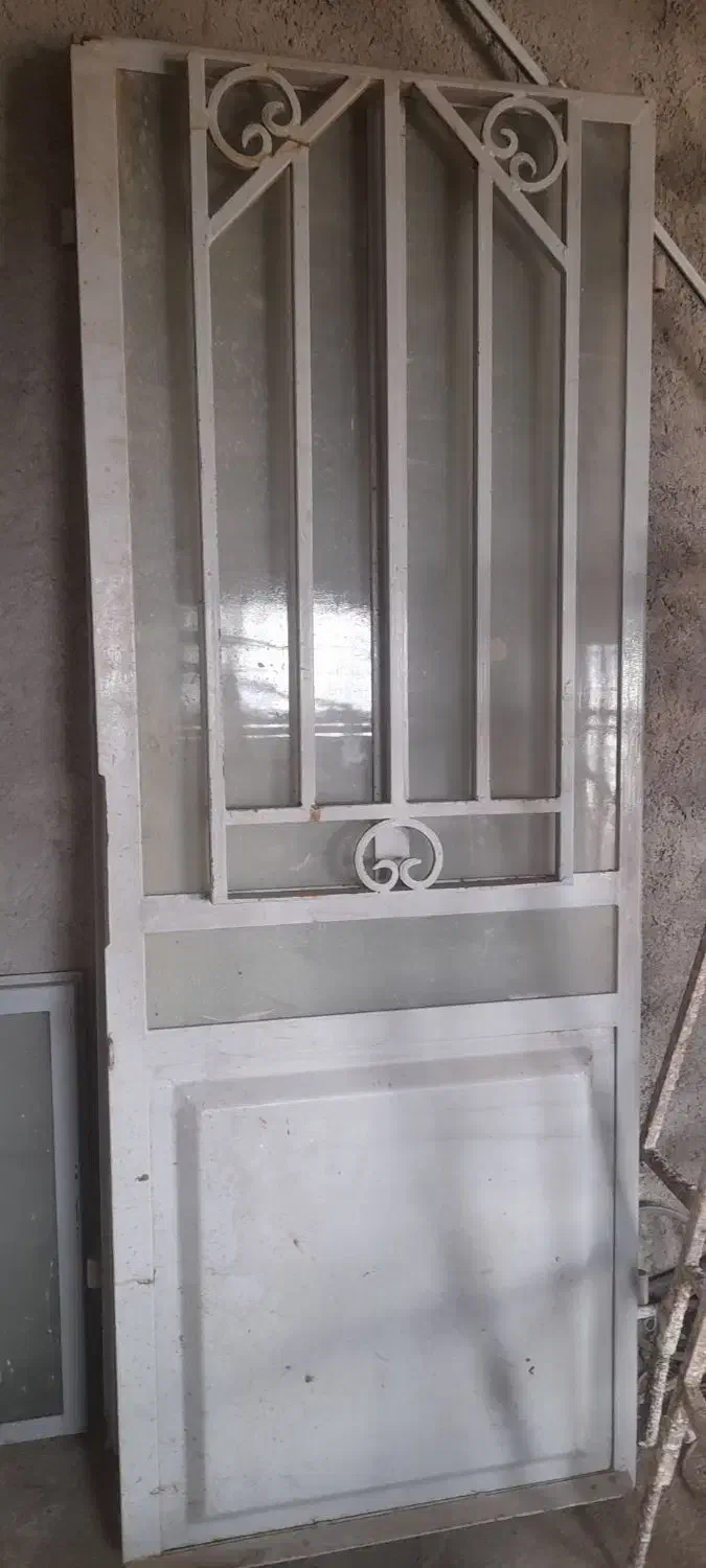 درب مغازه|مصالح و تجهیزات ساختمان|سیمین شهر, |دیوار