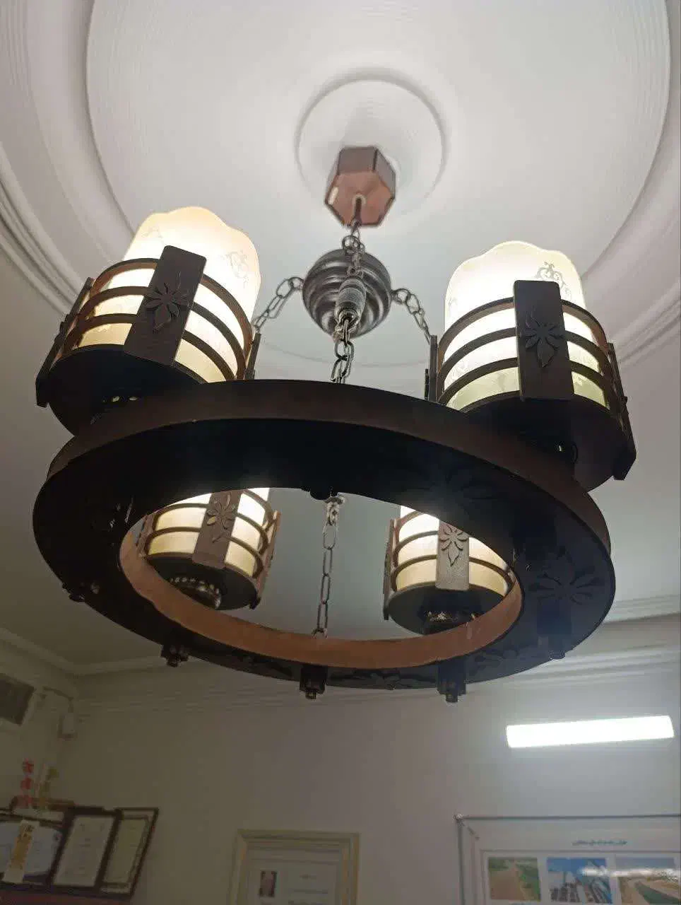 لوستر چوبی چهار لامپ|لوستر و چراغ آویز|مشهد, آزادشهر|دیوار