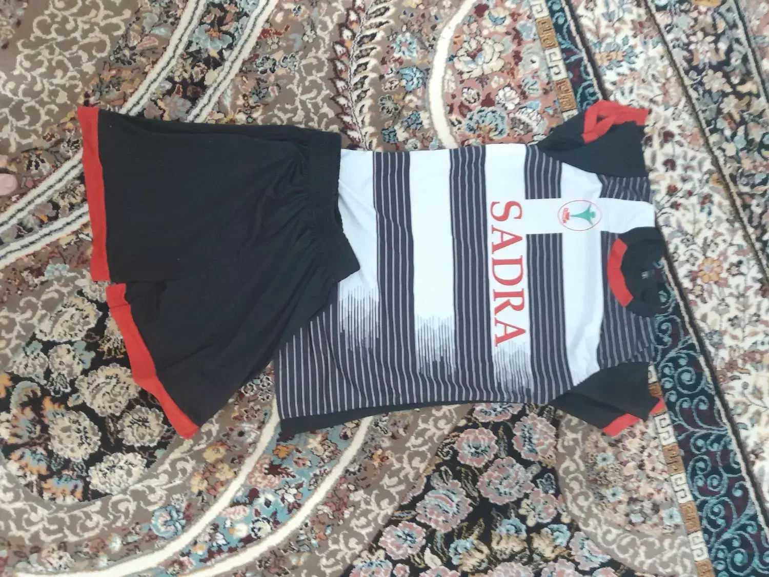 لباس فوتبال کاملا نو|لباس|شیراز, شهرک گلستان|دیوار