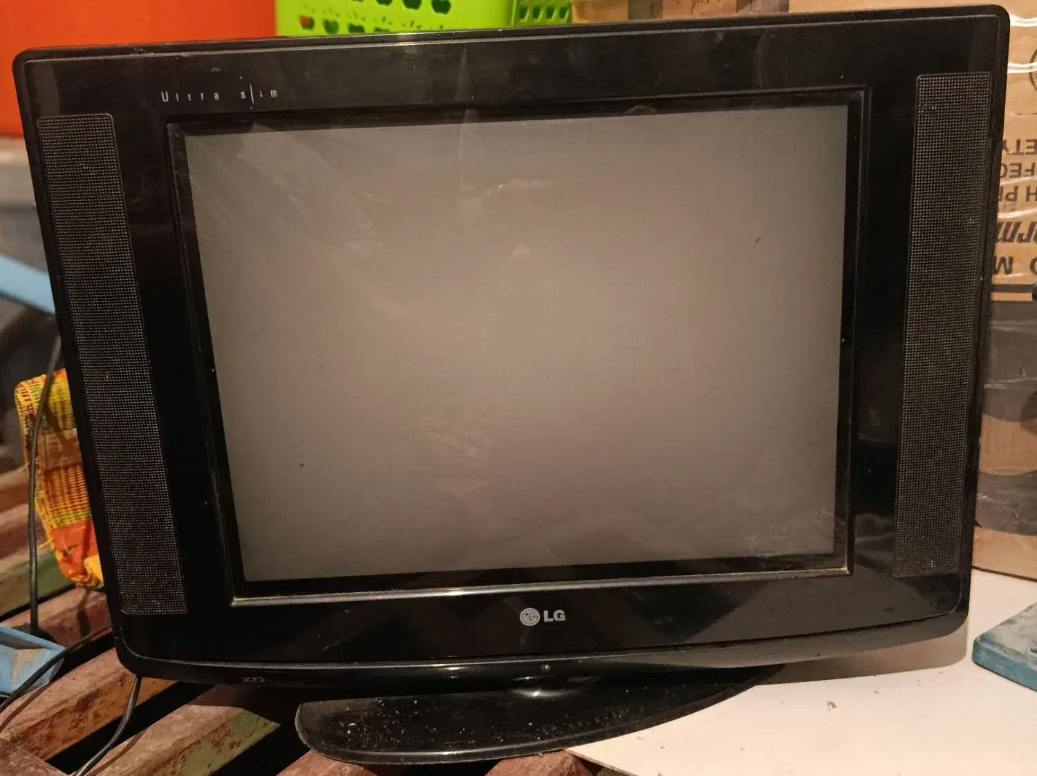 تلویزیون|تلویزیون و پروژکتور|لردگان, |دیوار