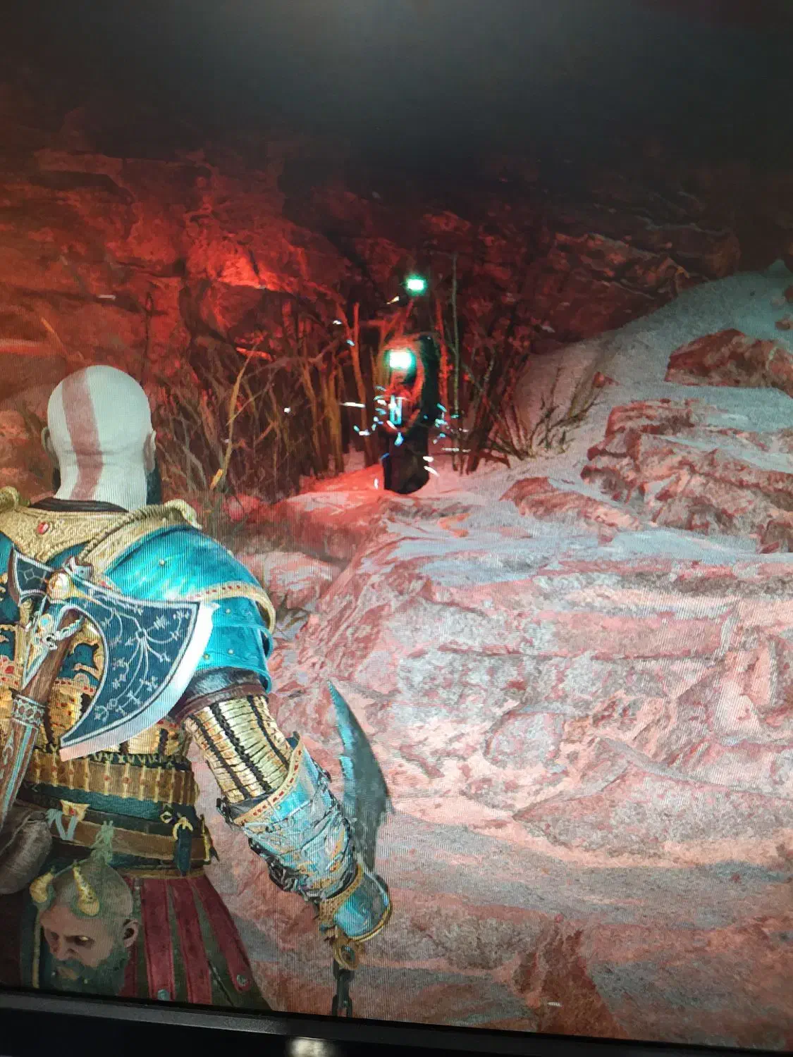 کامپیوتر گیمینگ|رایانه رومیزی|رباط‌کریم, رباط‌کریم|دیوار