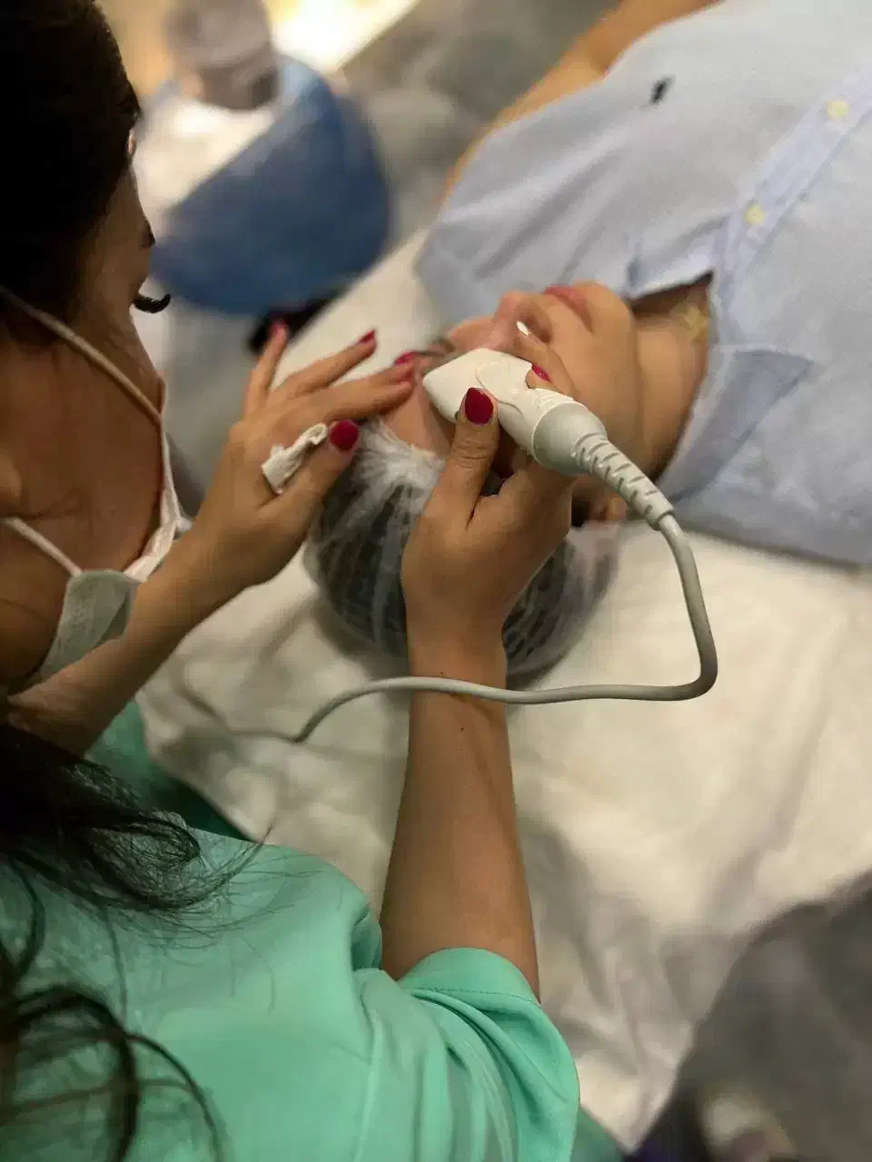 پاکسازی صورت/موژه/پدیکورپا(اموزش هم داده‌میشود)|خدمات آرایشگری و زیبایی|اهواز, شهرک رزمندگان|دیوار