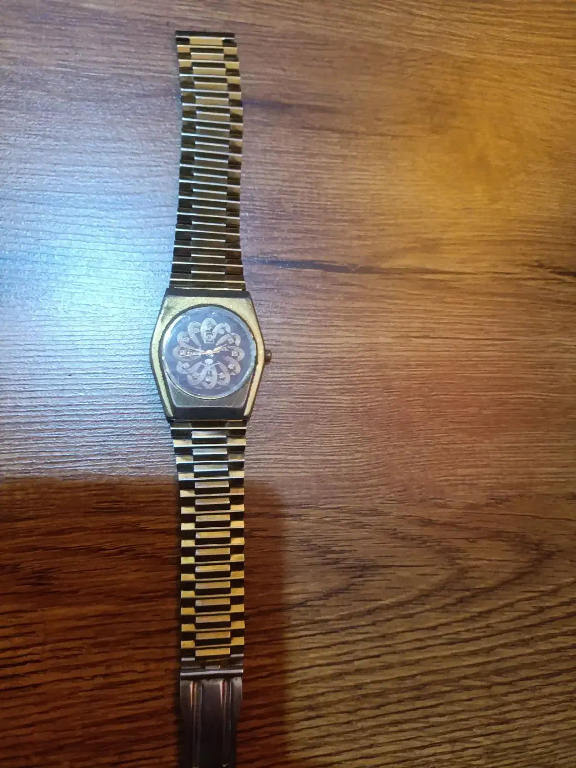 ساعت اتوماتیک کاندینو سویسی|ساعت|پرند, فاز ۶|دیوار