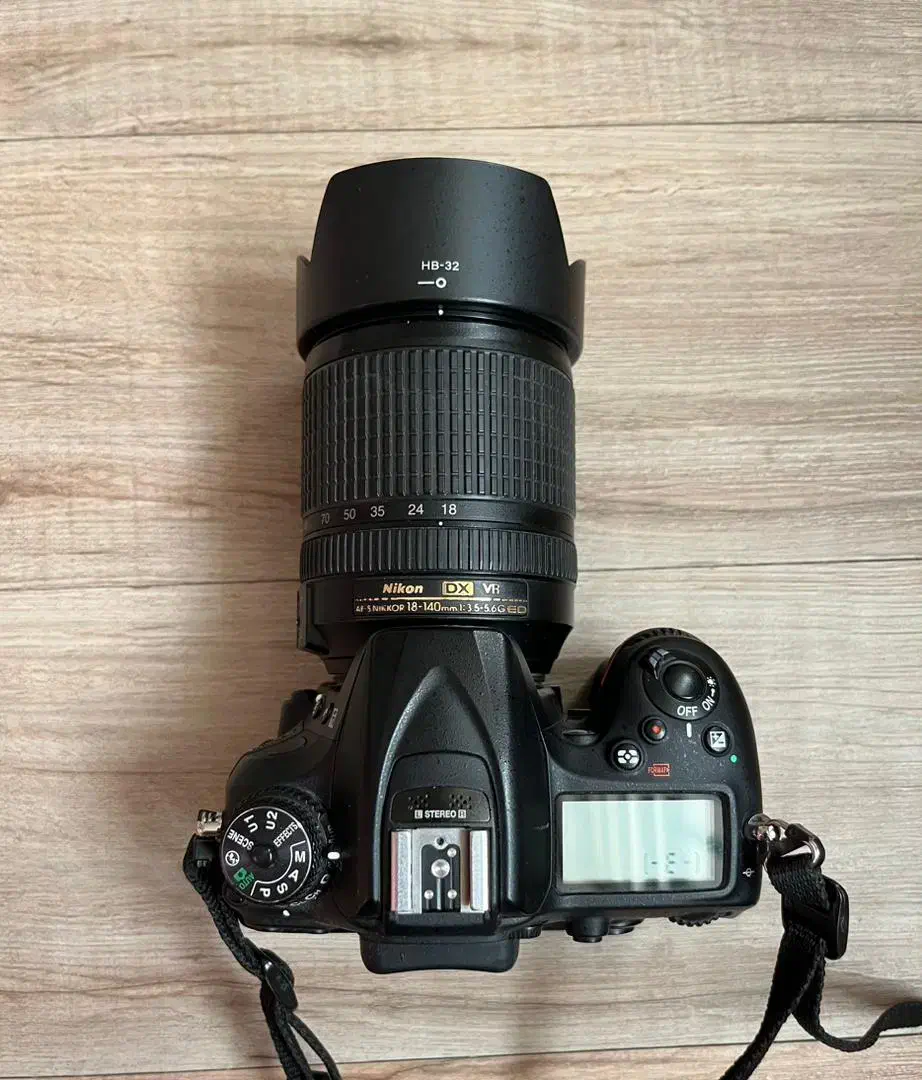 دوربین nikon|دوربین عکاسی و فیلم‌برداری|یزد, |دیوار