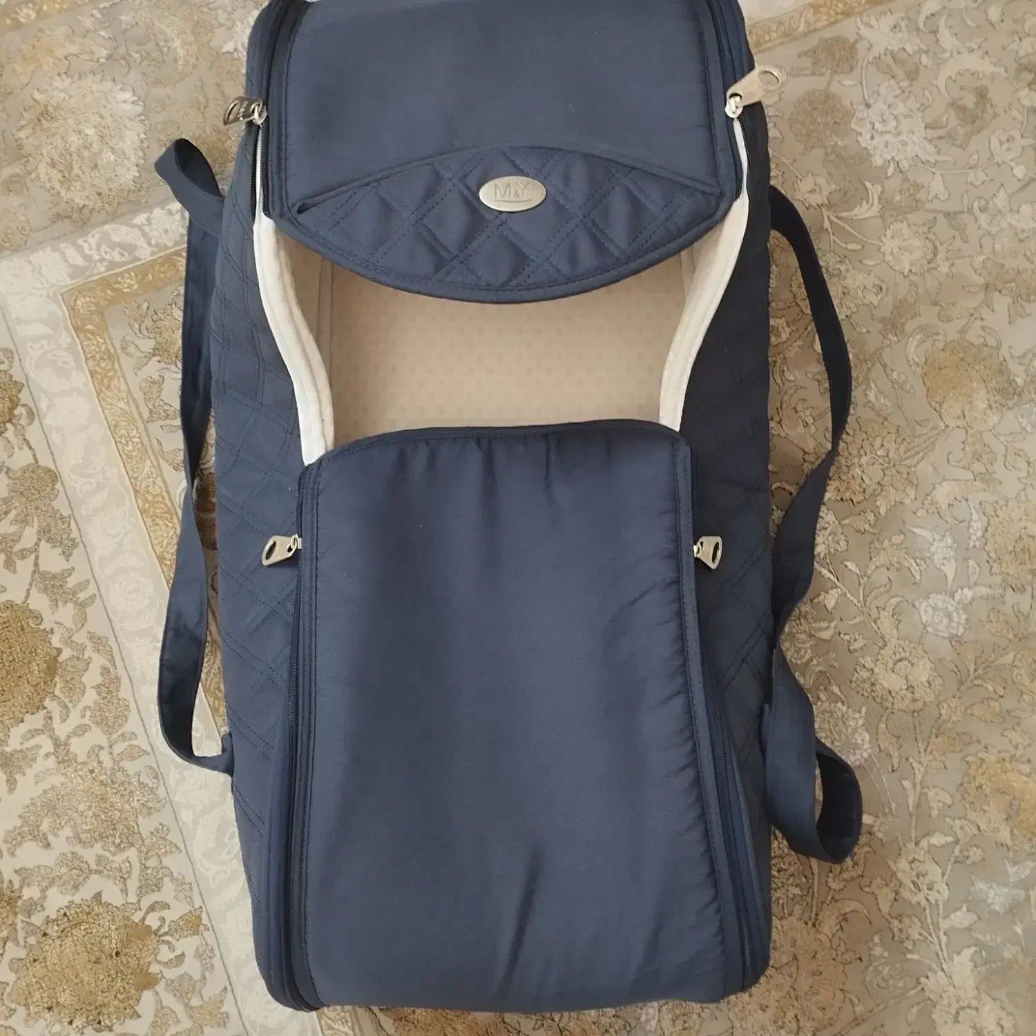 سیسمونی|تخت و سرویس خواب|قم, نیروگاه|دیوار