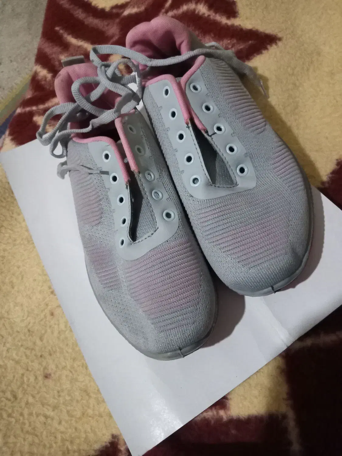 ُکفش و ست لباس بچه|کفش و لباس بچه|کاشان, ملا حبیبالله شریف|دیوار