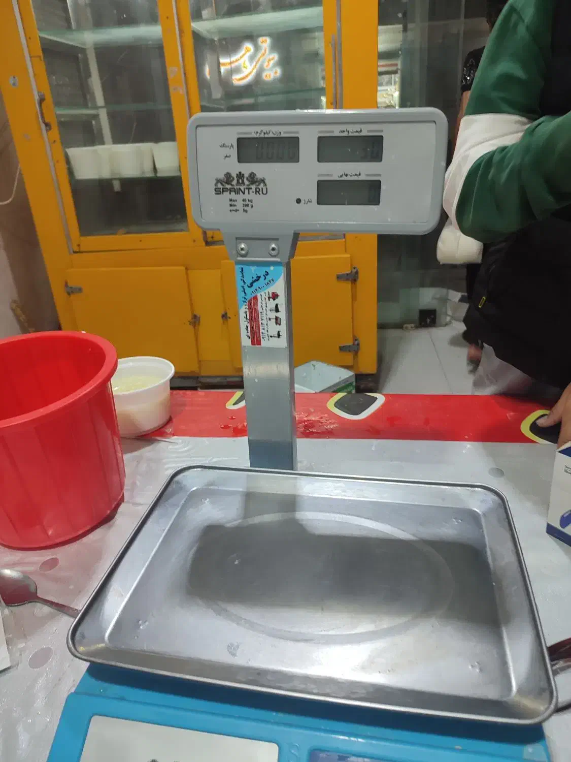 ترازو و تابلو ال ای دی|فروشگاه و مغازه|پارسآباد, |دیوار