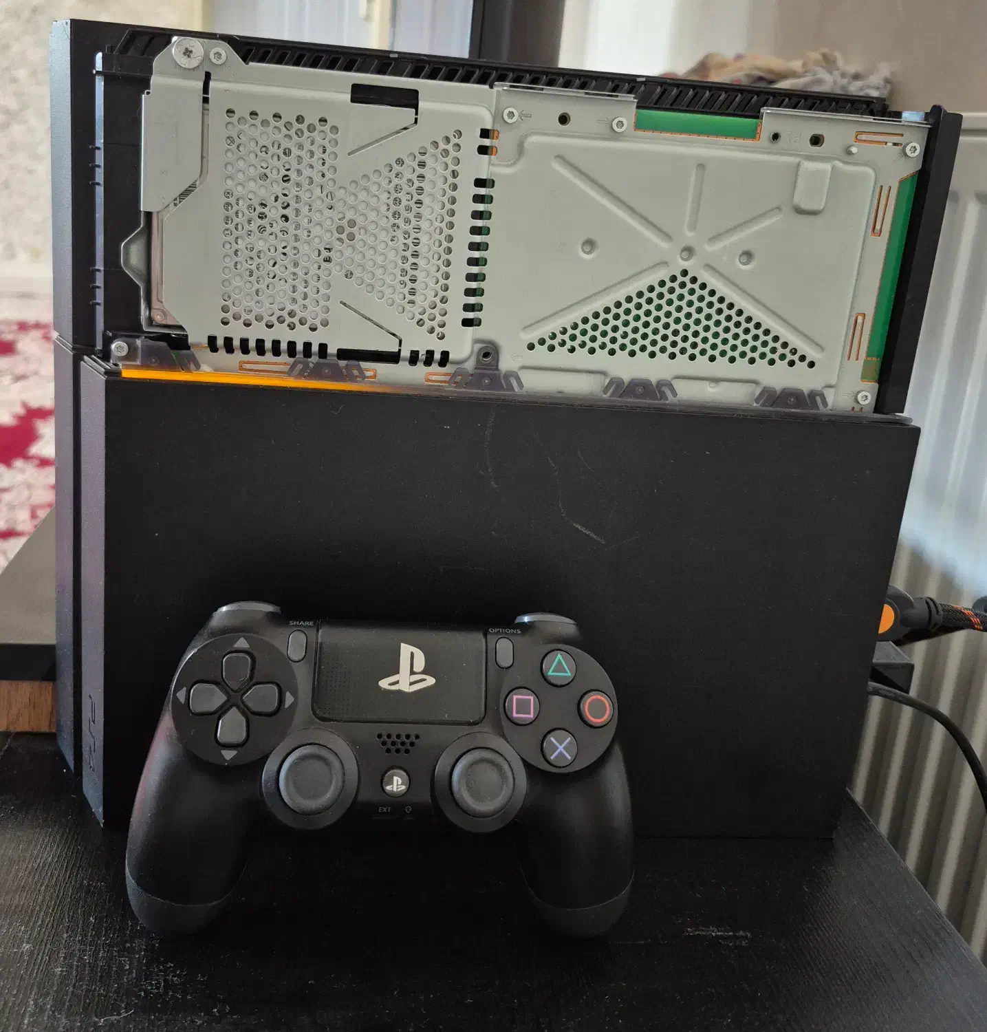 PS4 fat کارکرده تمیز کپی خور|کنسول، بازی ویدئویی و آنلاین|میانه, |دیوار