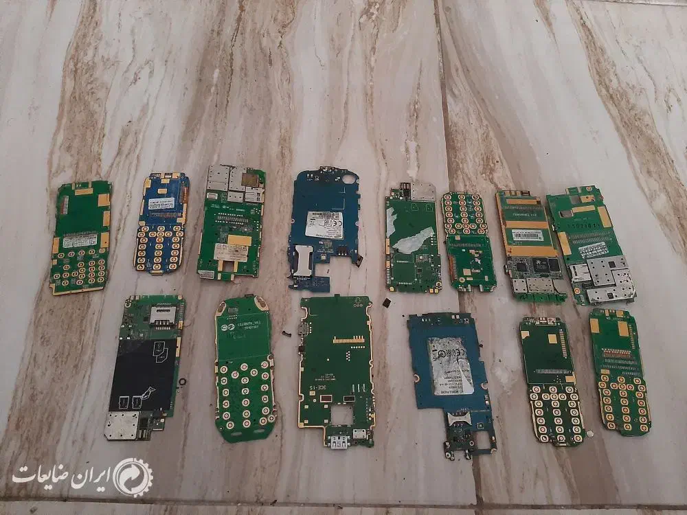 خرید برد های خراب و گوشی های کارکرده سالم و خراب|موبایل|گنبد کاووس, |دیوار