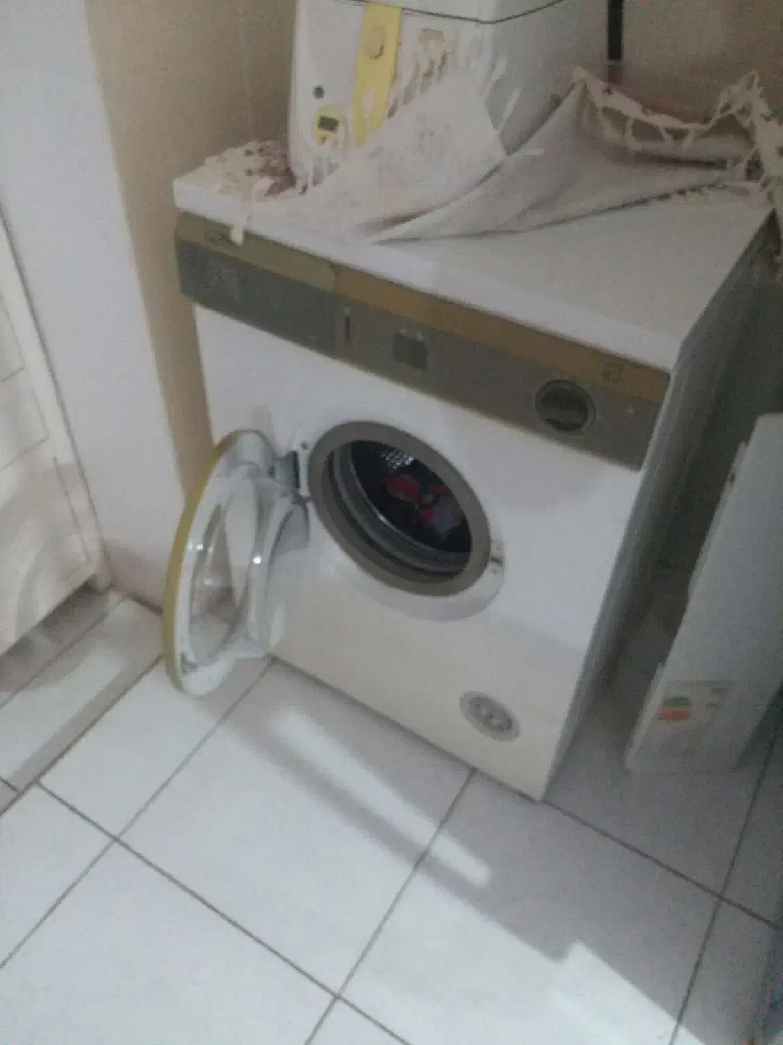ماشین لباسشویی ارج در حد سالم|ماشین لباسشویی و خشککن لباس|تفرش, |دیوار