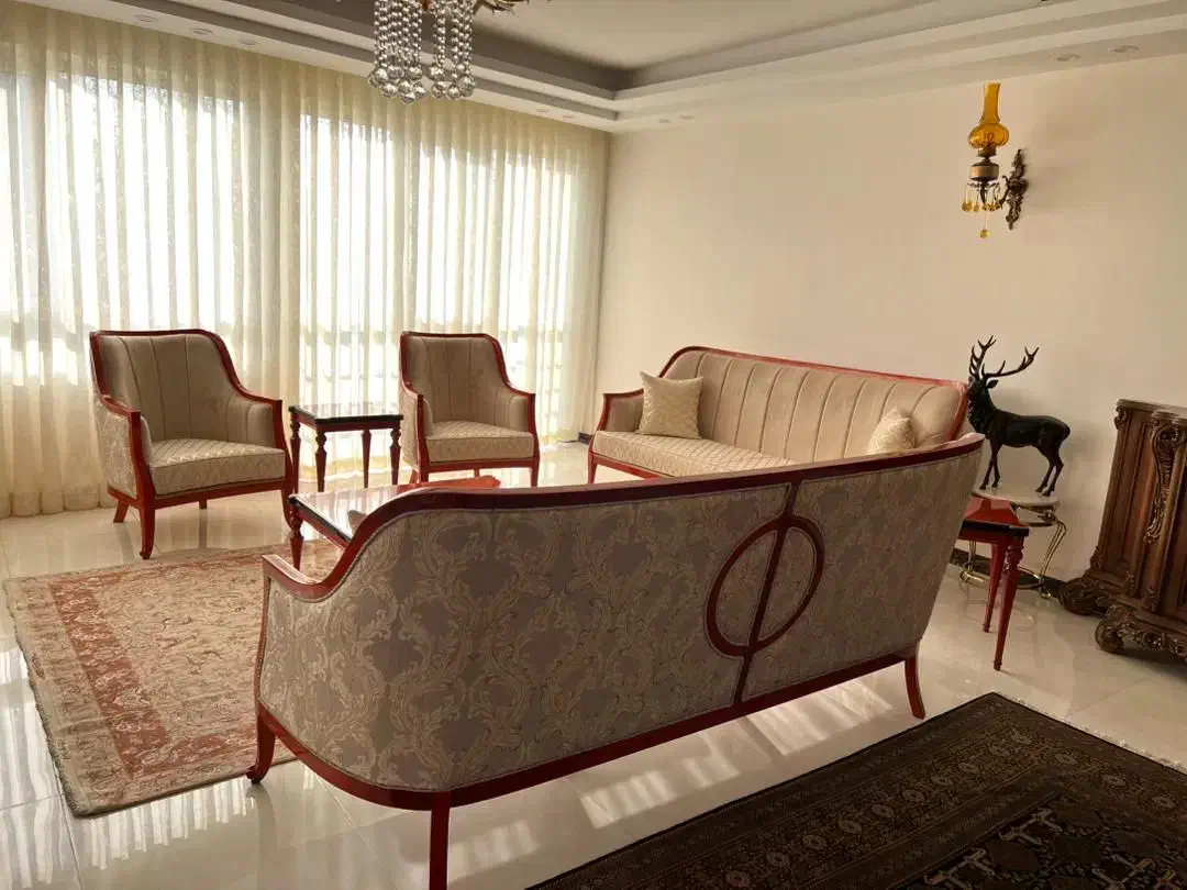 زیرکار چی رنگ و خیاط و زیر کار چی  راحتی|استخدام صنعتی، فنی، مهندسی|ملایر, |دیوار