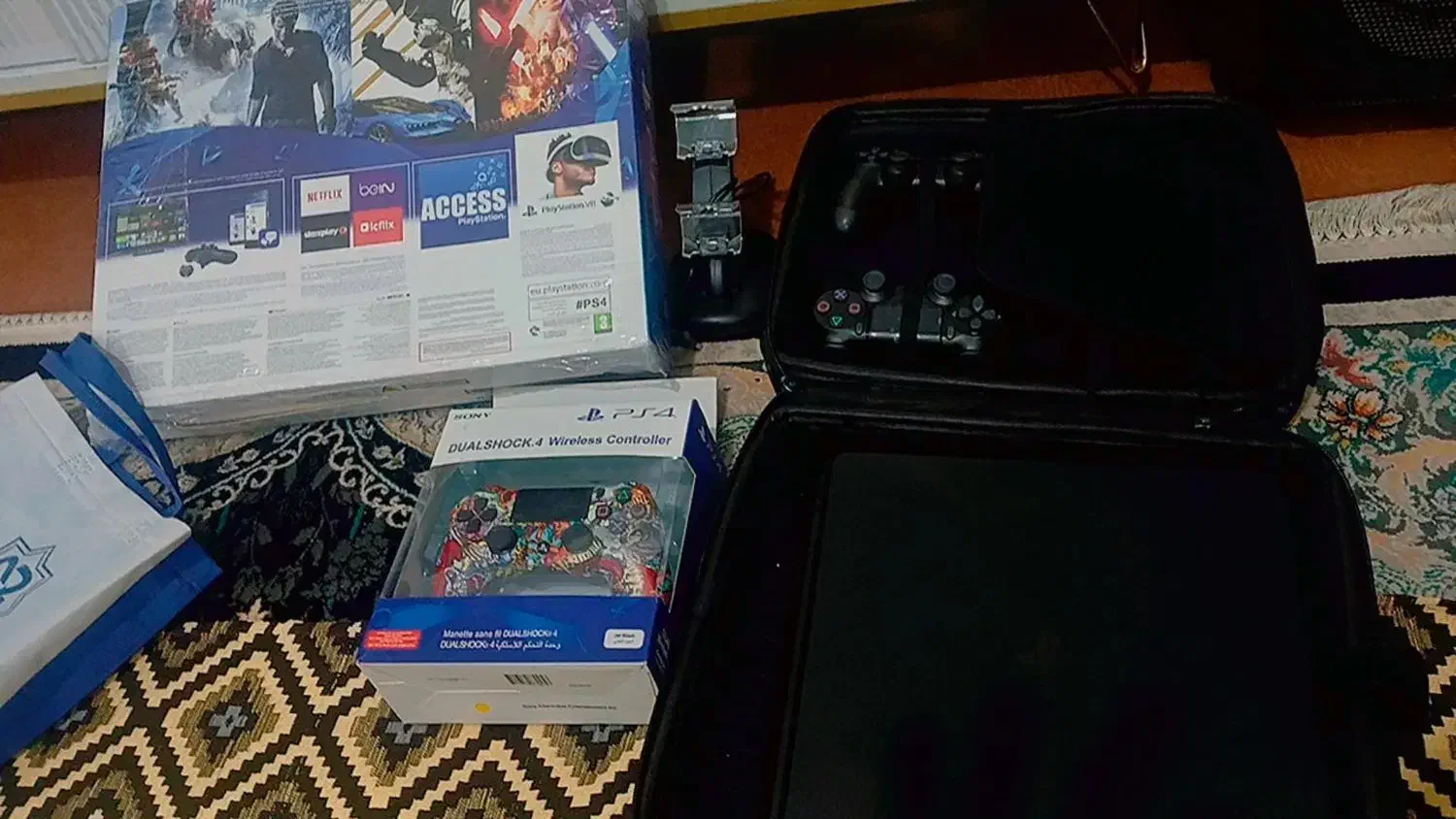پلی استیشن4 اسلیم 500.صفر آکبند با3تا دسته.معاوضه.|کنسول، بازی ویدئویی و آنلاین|نسیم‌شهر, |دیوار