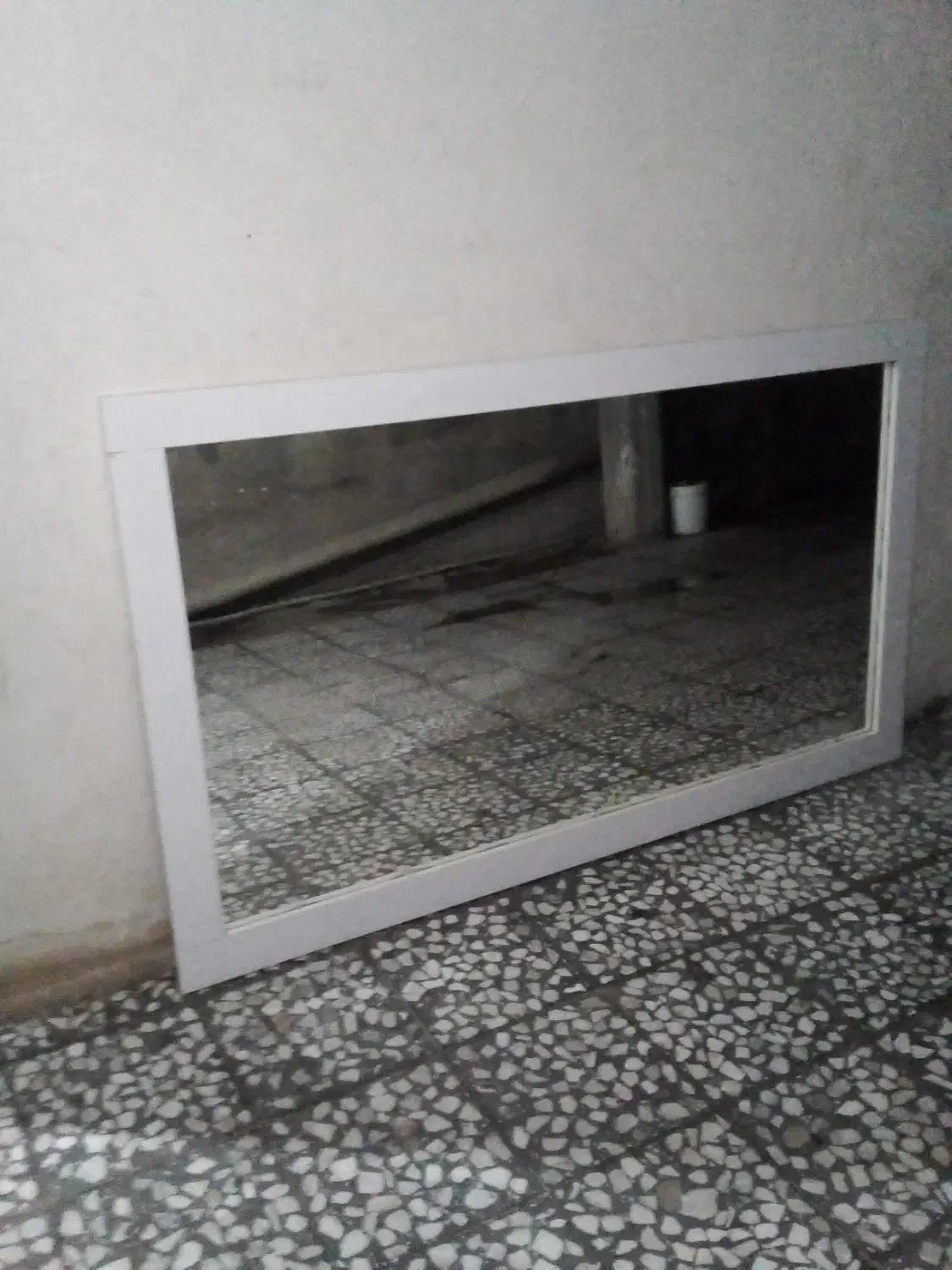 آینه قدی|آینه|قائم‌شهر, |دیوار