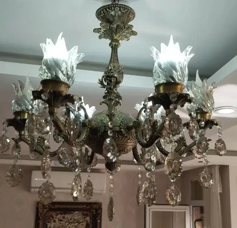 لوستر برنجی۶شاخه|لوستر و چراغ آویز|مشهد, گلبرگ|دیوار