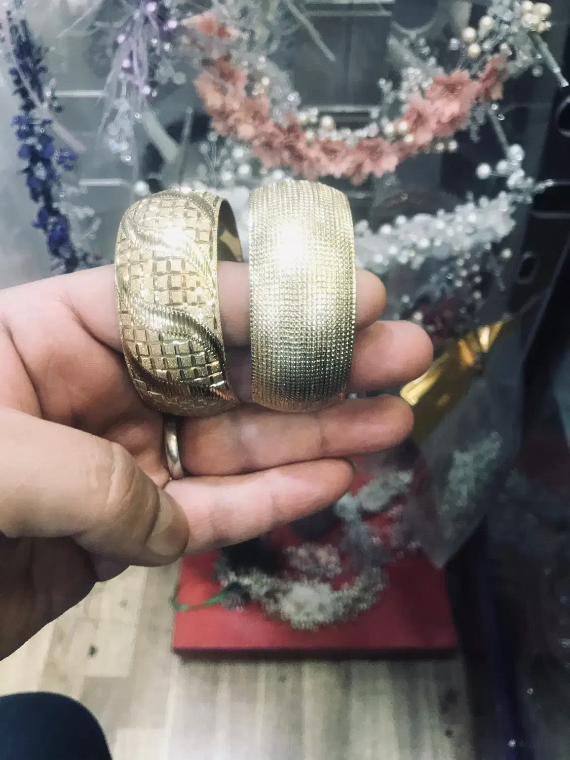 النگو|بدلیجات|شیراز, سینما سعدی|دیوار