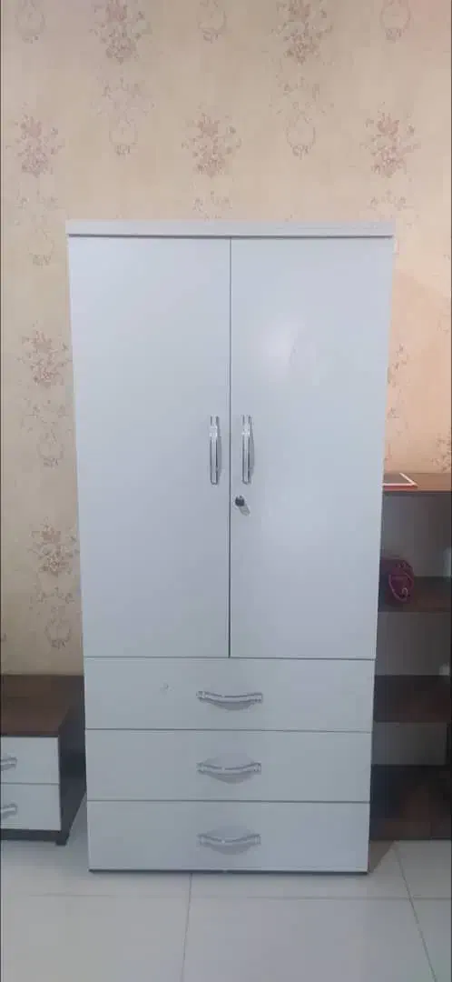 لوازم منزل فرش و کمد|فرش|شاهینشهر, طالقانی|دیوار