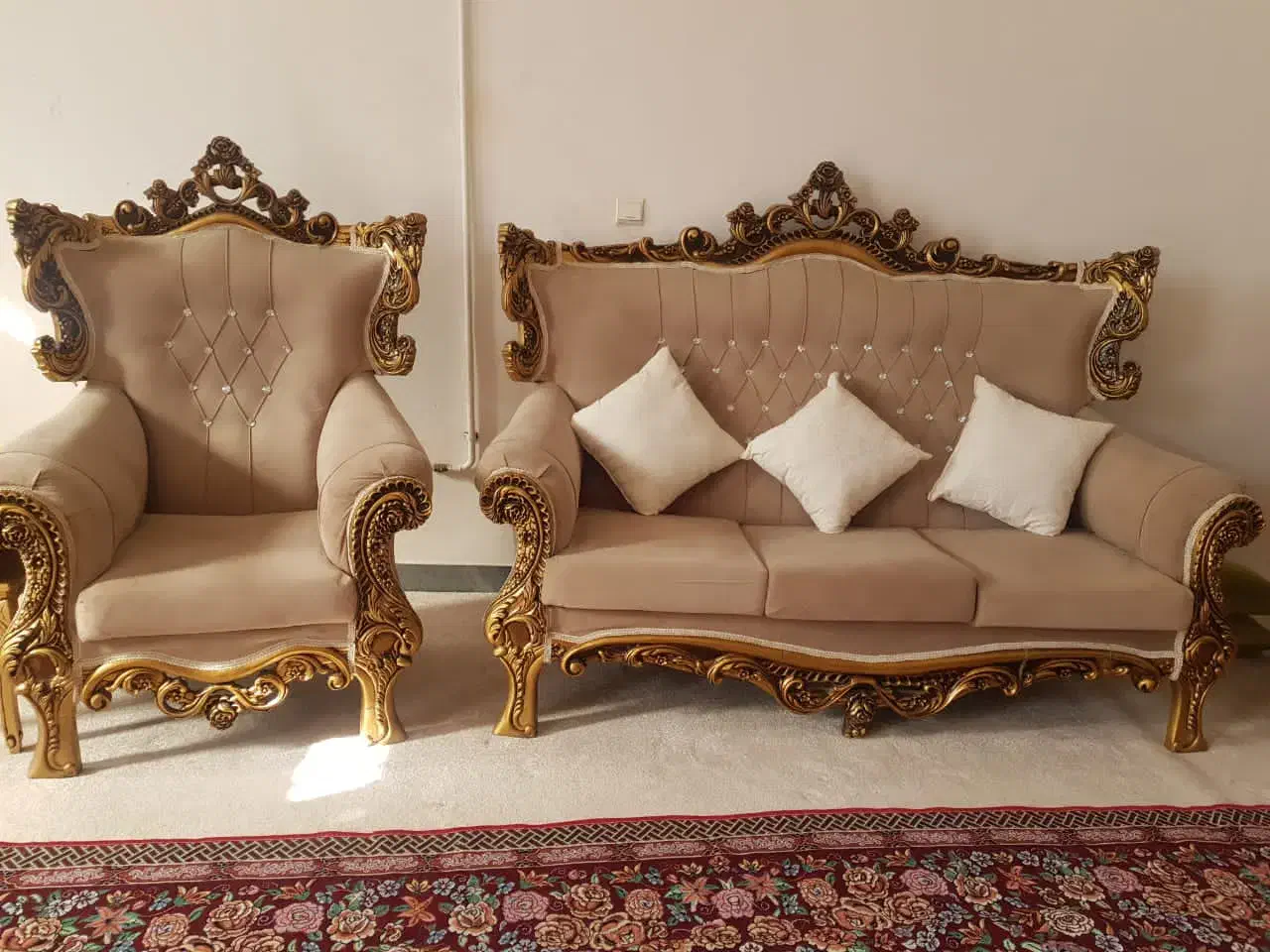 مبلمان سلطنتی راحتی ۷ نفره|مبلمان خانگی و میز عسلی|آبدانان, |دیوار