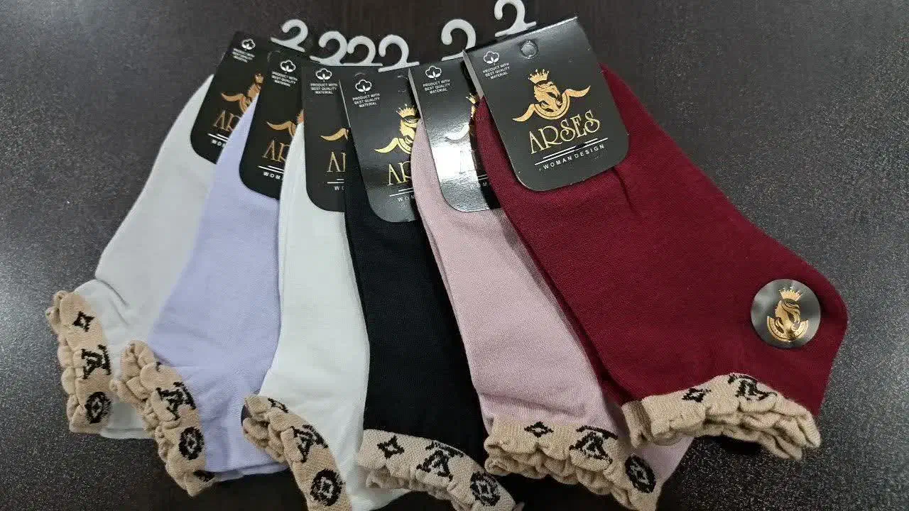 جوراب|لباس|فولادشهر, مسکن مهر فولادشهر|دیوار