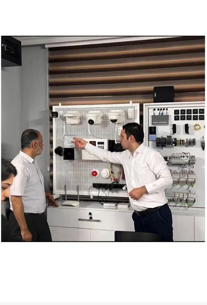 آموزش هوشمندسازی ساختمان فشرده درمشهد،BMS، knx|خدمات آموزشی|اصفهان, بوستان زاینده رود|دیوار