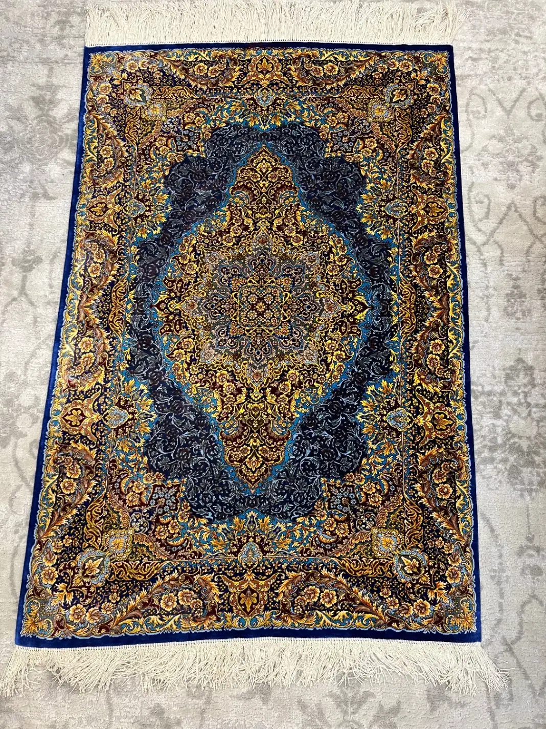 فرش ابریشم ذرع و چارک|فرش|تهران, مدائن|دیوار