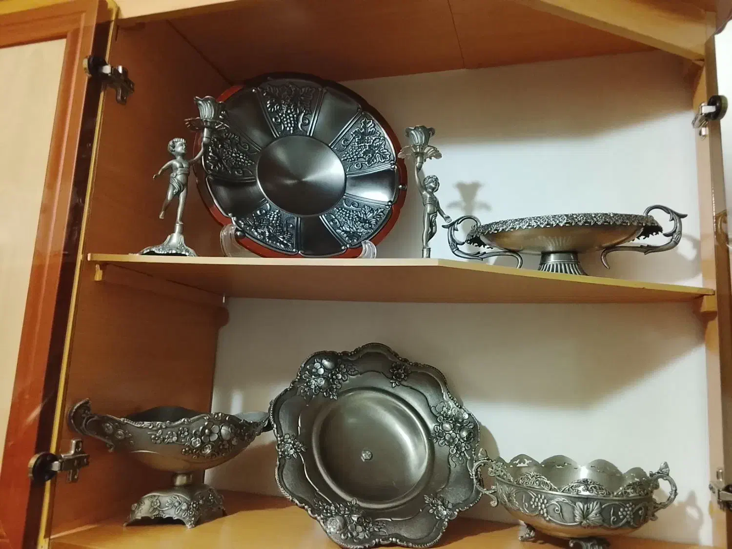 سرویس پذیرایی نونو|ظروف سرو و پذیرایی|سراب, |دیوار