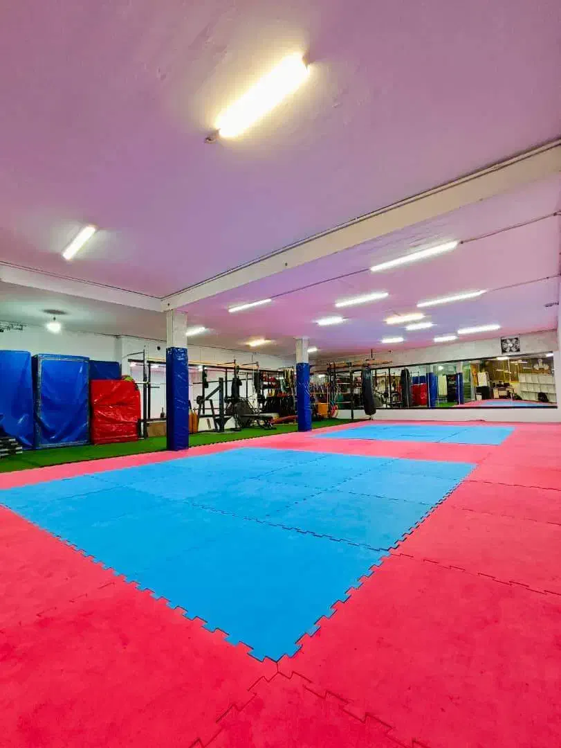 اجاره باشگاه|اجارهٔ مغازه و غرفه|اصفهان, سرچشمه|دیوار