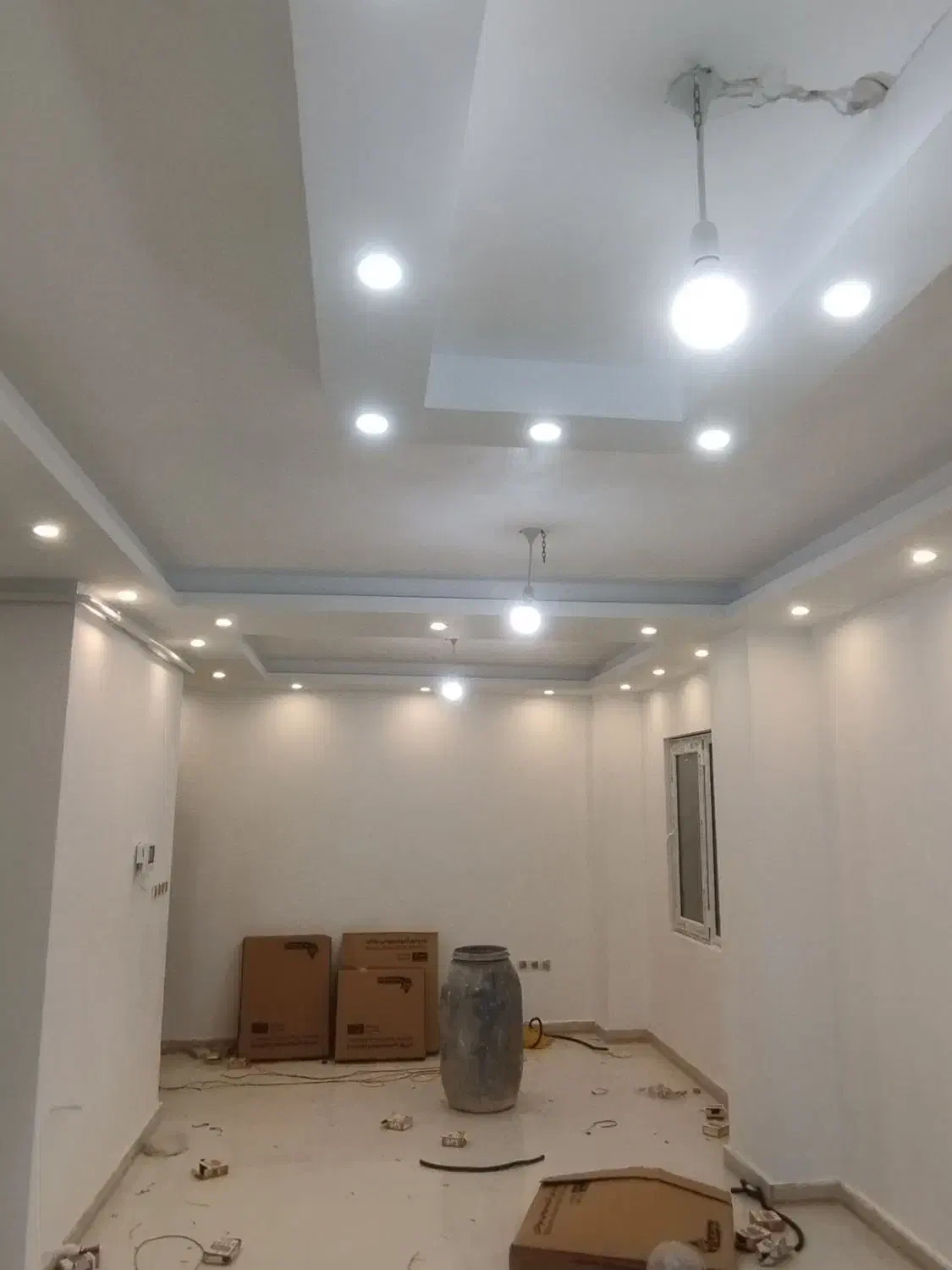 برقکار نصاب لوستر|خدمات پیشه و مهارت|رشت, گلسار|دیوار