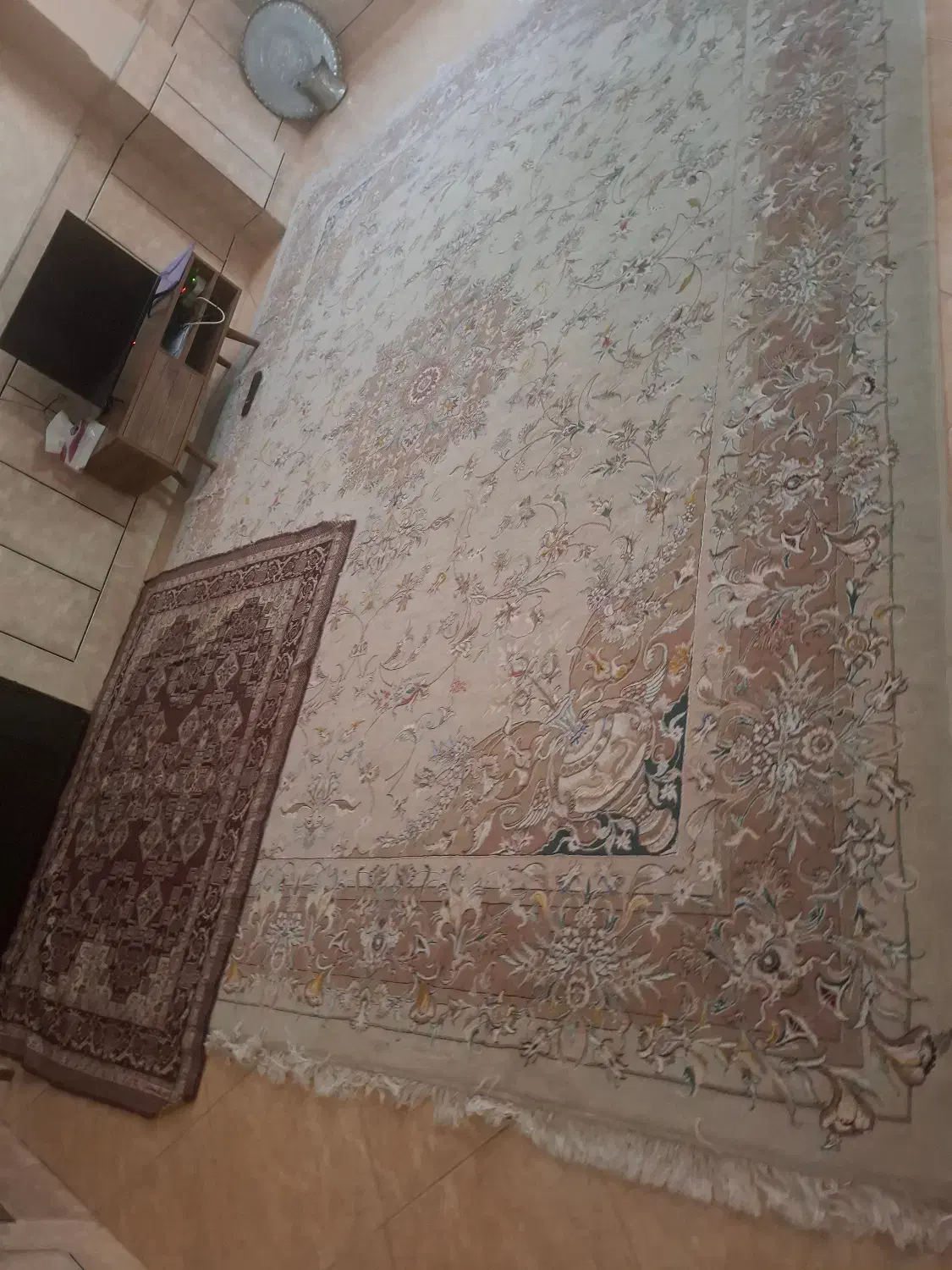 فرش ۱۲ متری در حد نو|فرش|سمنان, |دیوار