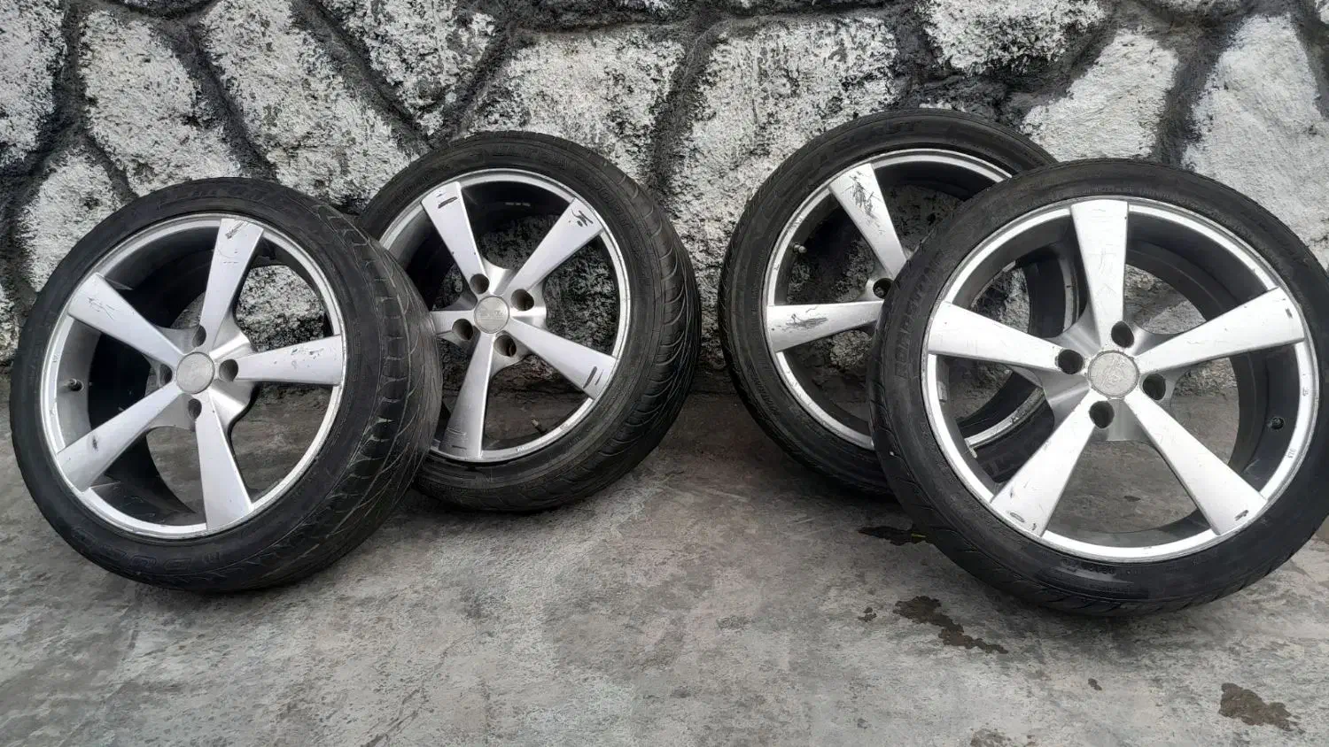 رینگ 17|قطعات یدکی و لوازم جانبی|دهگلان, |دیوار