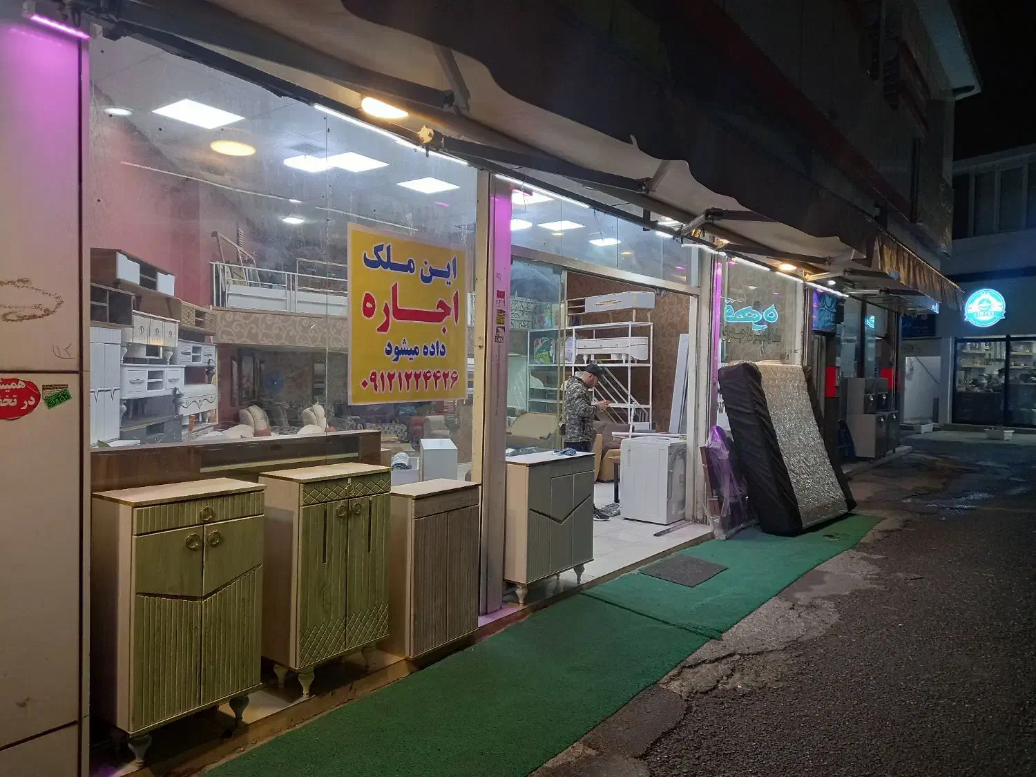 اجاره مغازه با متراز حدود ۱۳۰ متر در بازار رامسر|اجارهٔ مغازه و غرفه|رامسر, |دیوار