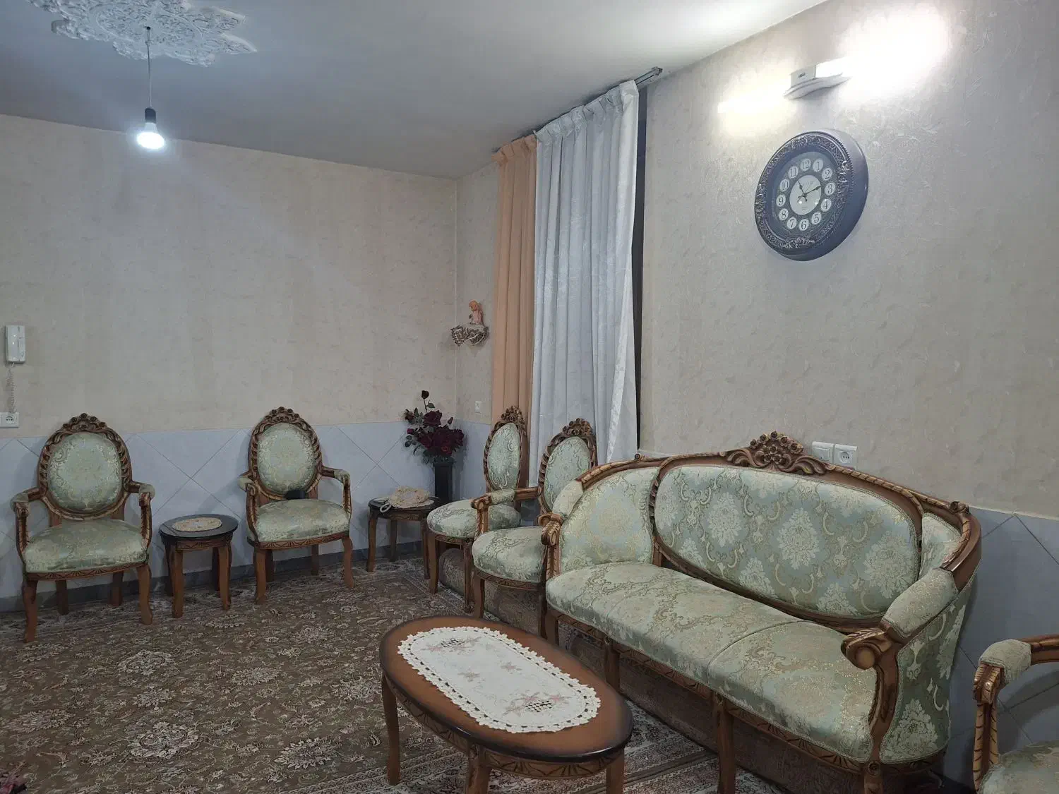 مبل سلطنتی|مبلمان خانگی و میز عسلی|معصومیه, |دیوار