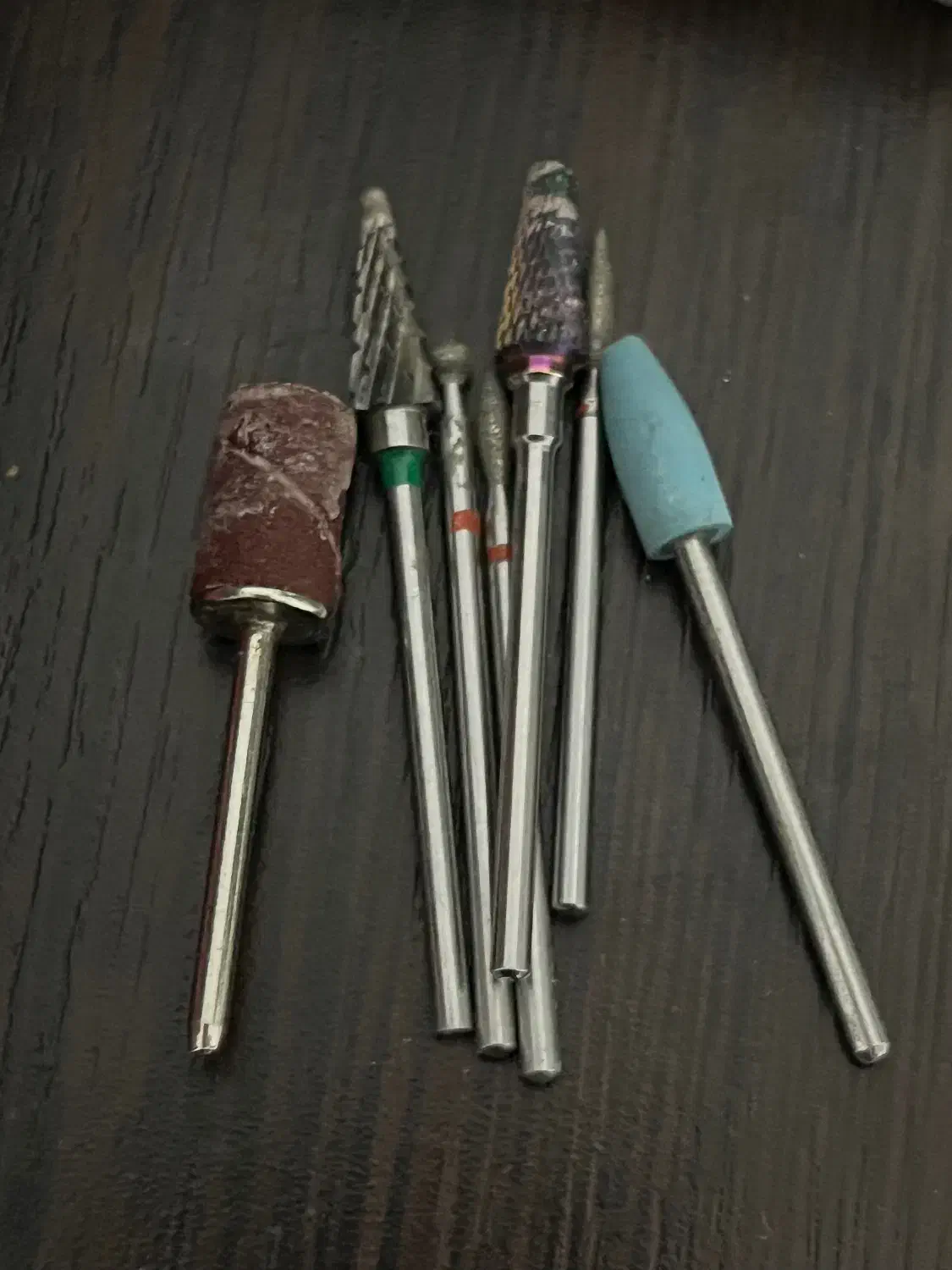 وسایل ناخن|آرایشگاه و سالن‌های زیبایی|آستارا, |دیوار