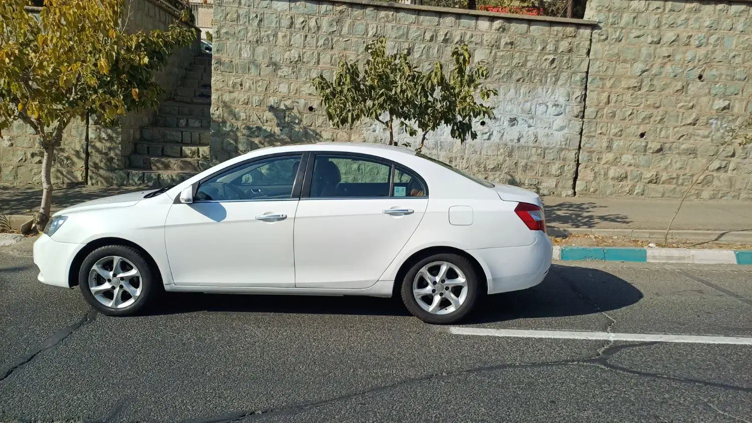 جیلی امگرند۷ مدل۲۰۱۳|خودرو سواری و وانت|تهران, جنت‌آباد شمالی|دیوار