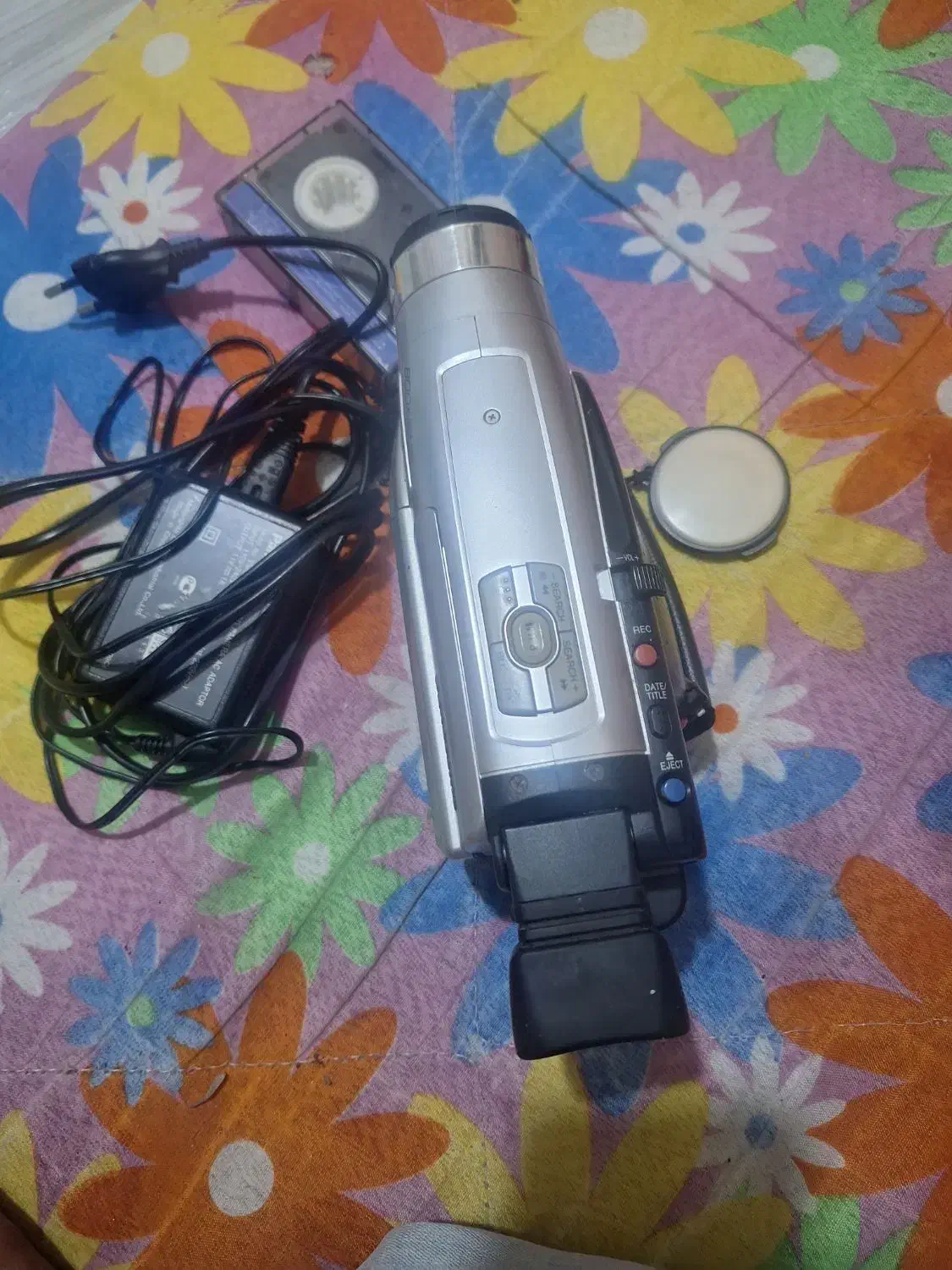 دوربین سونی|دوربین عکاسی و فیلم‌برداری|مسجد سلیمان, |دیوار