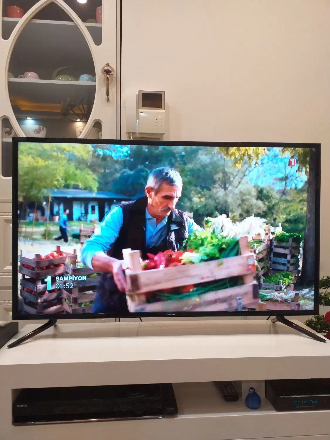 ال ای دی ۴۹ اینچ  SAMSUNG  (اصل کره)|تلویزیون و پروژکتور|کرج, باغستان|دیوار